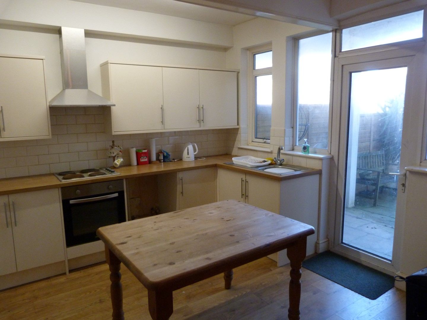 1 bedroom ground floor flat/apartment For Sale in Margate - Photograph 3