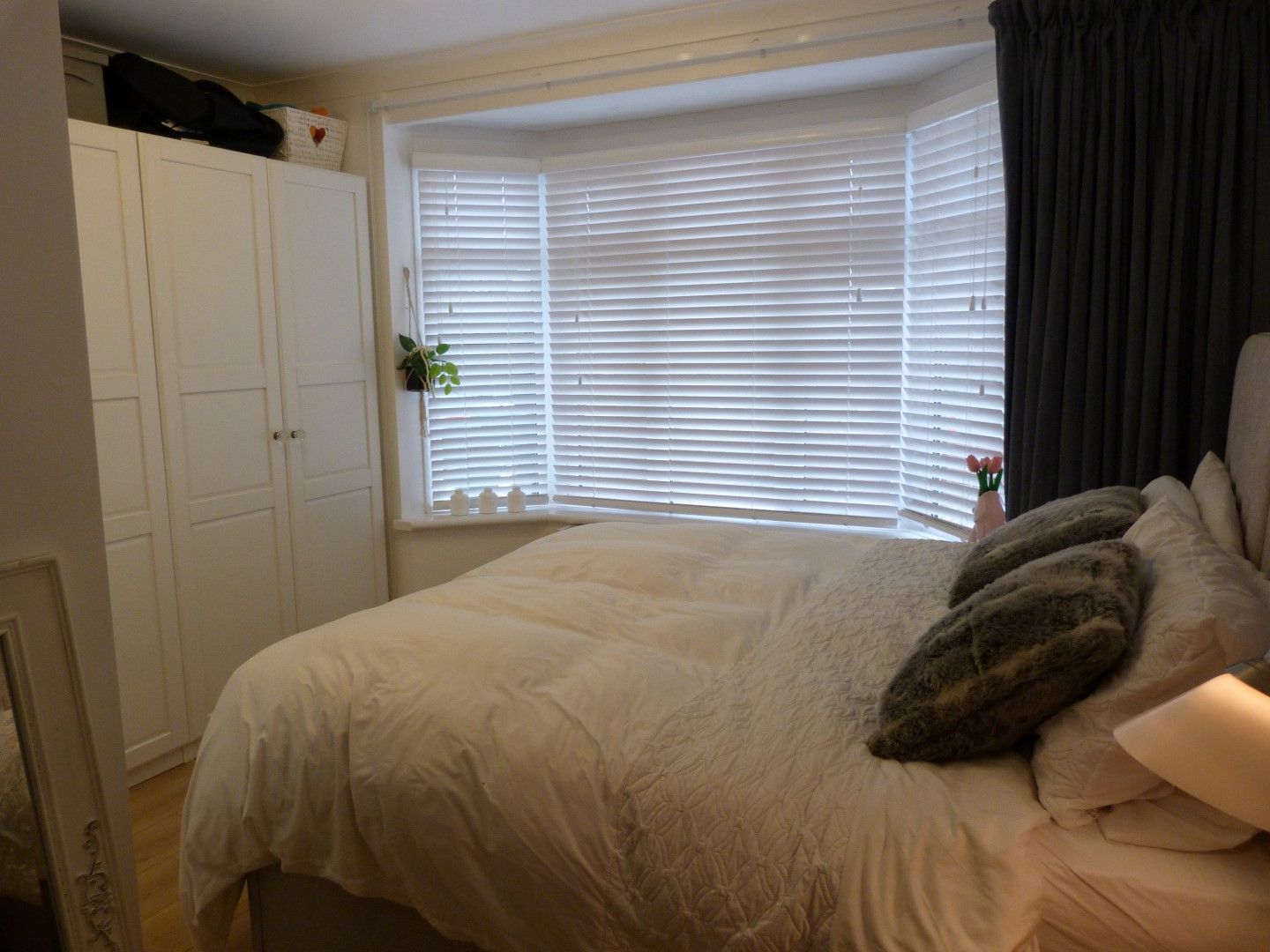 4 bedroom detached bungalow For Sale in Broadstairs - Photograph 6