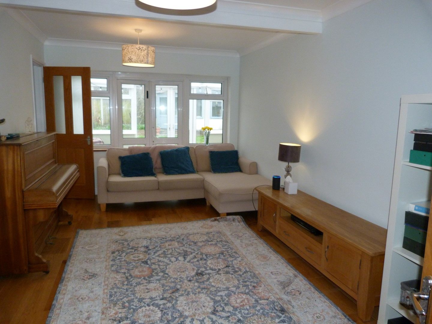 4 bedroom detached bungalow For Sale in Broadstairs - Photograph 2