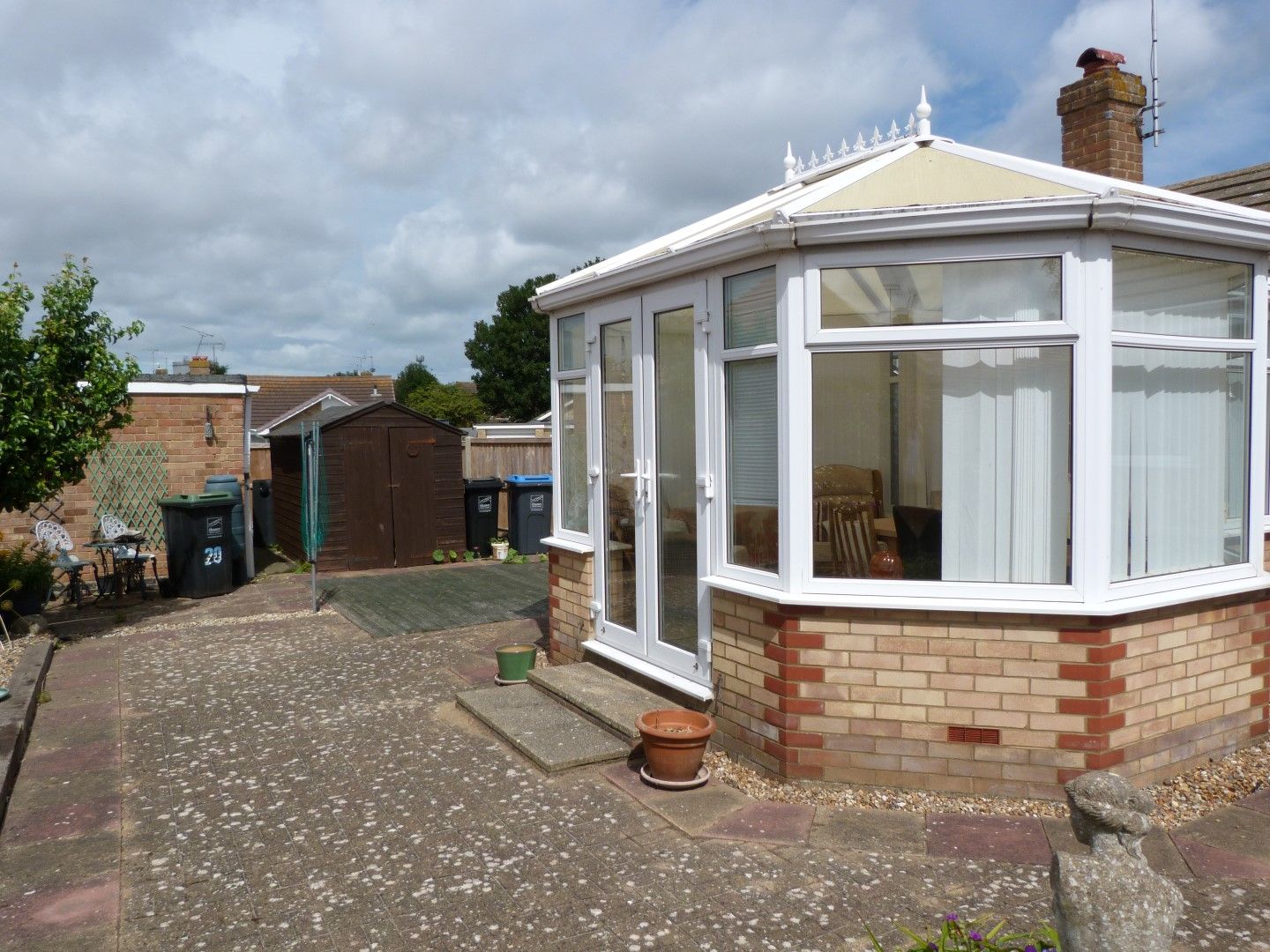 2 bedroom semi-detached bungalow For Sale in Broadstairs - Photograph 8