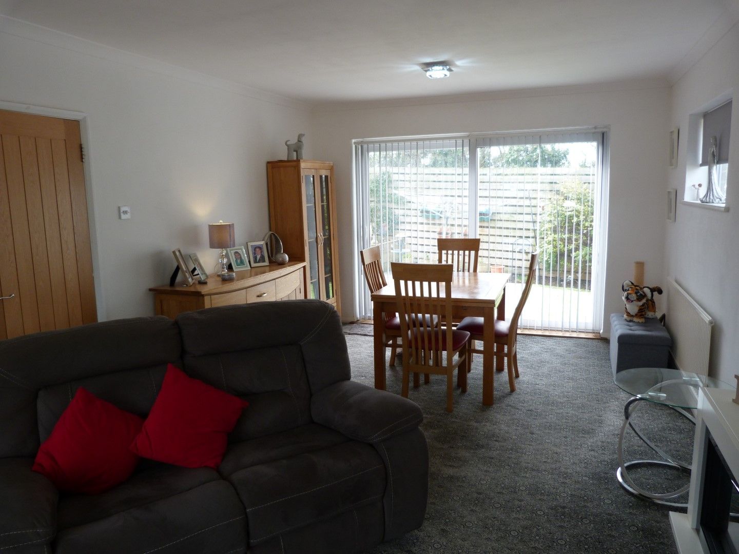 3 bedroom detached bungalow For Sale in Broadstairs - Photograph 4