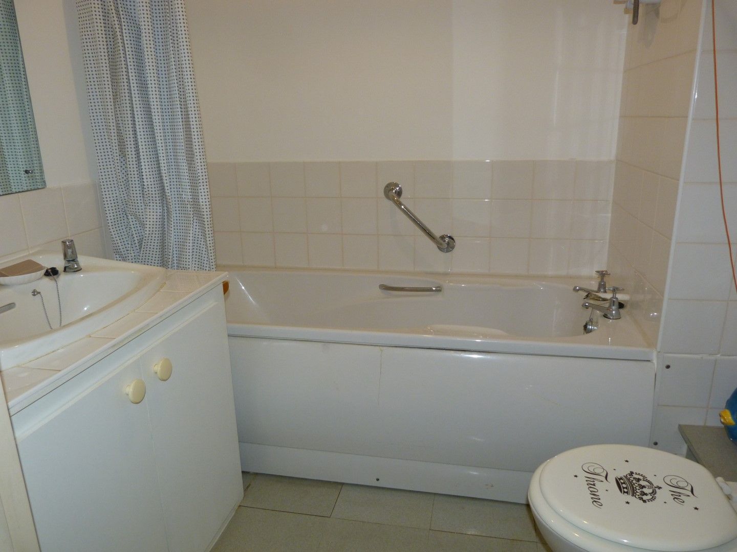 1 bedroom ground floor flat/apartment For Sale in Broadstairs - Photograph 5