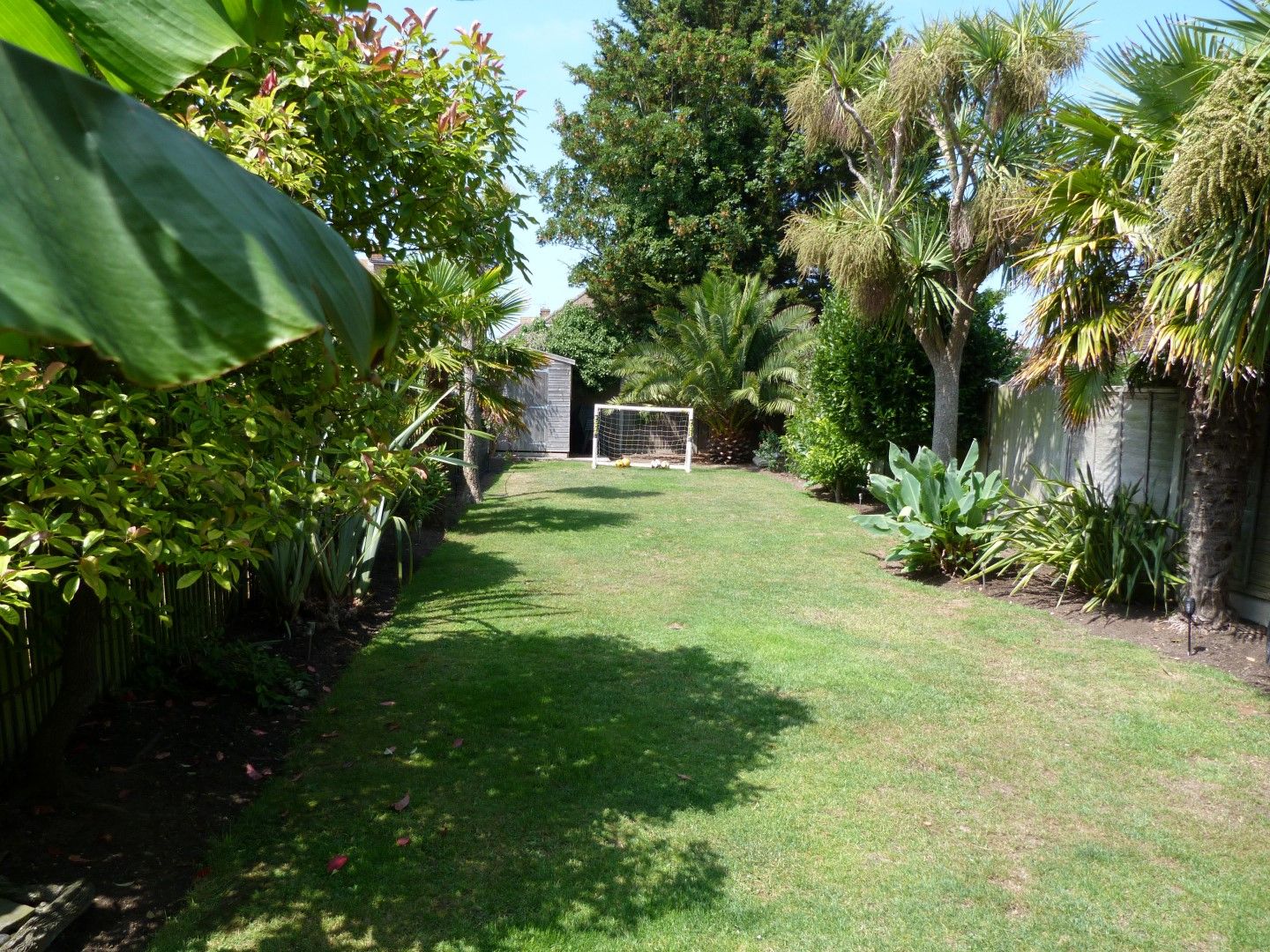 4 bedroom semi-detached house For Sale in Margate - Photograph 9