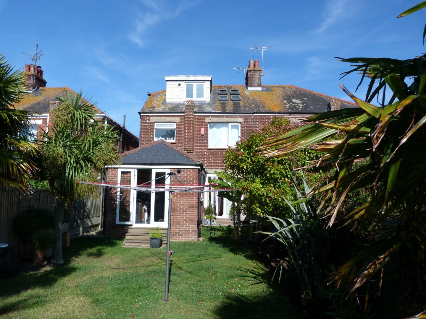 4 bedroom semi-detached house For Sale in Margate - Photograph 10