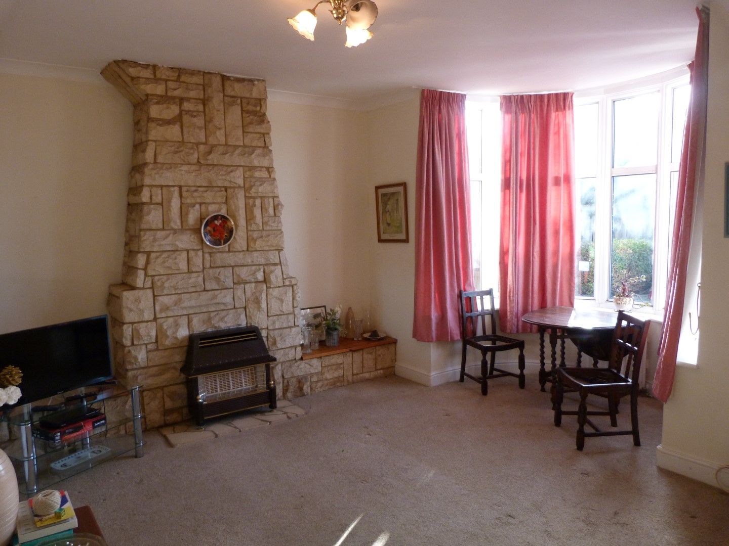1 bedroom ground floor flat/apartment For Sale in Margate - Photograph 2