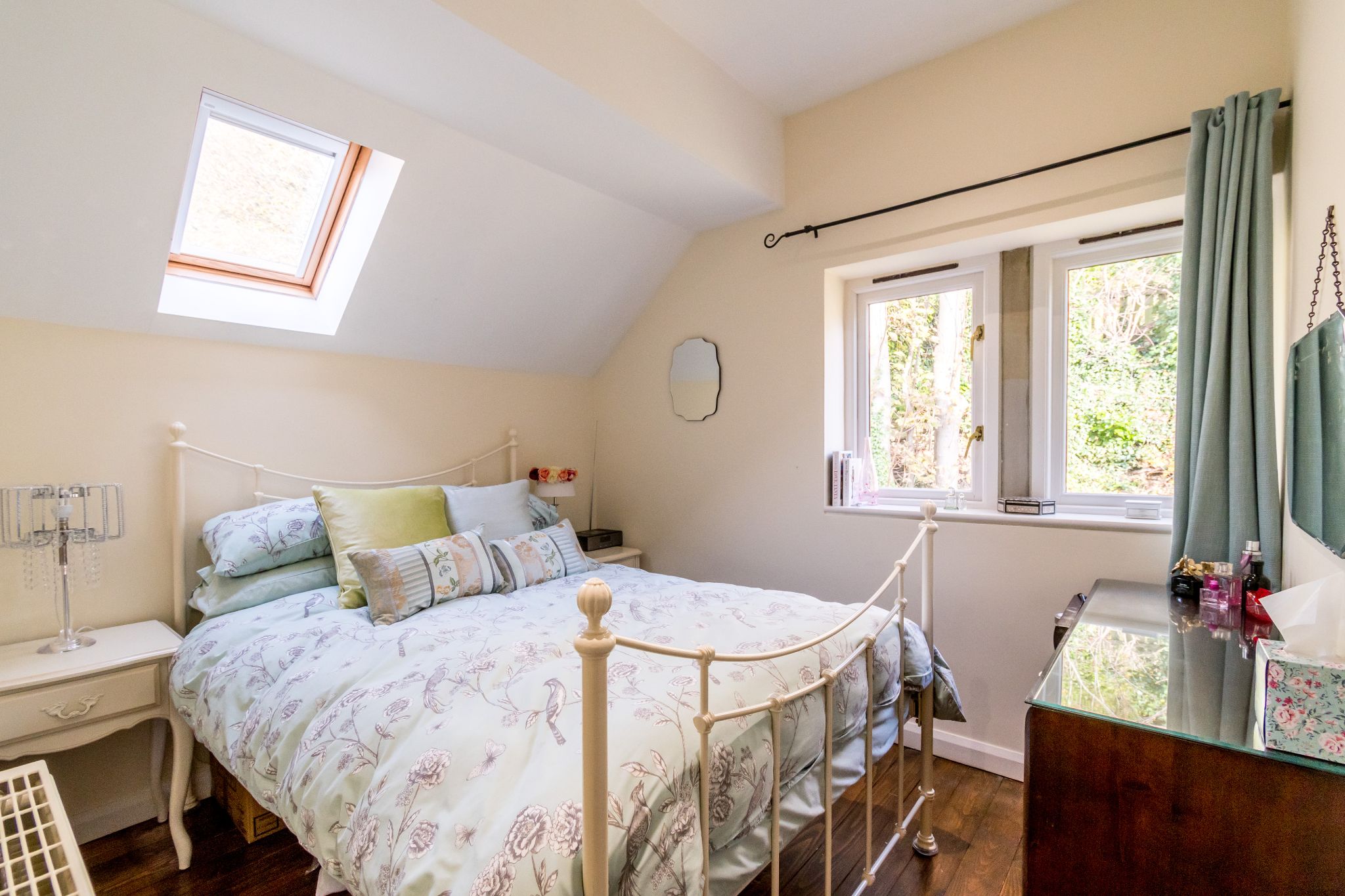 3 bedroom detached house SSTC in Brighouse - Bedroom 3