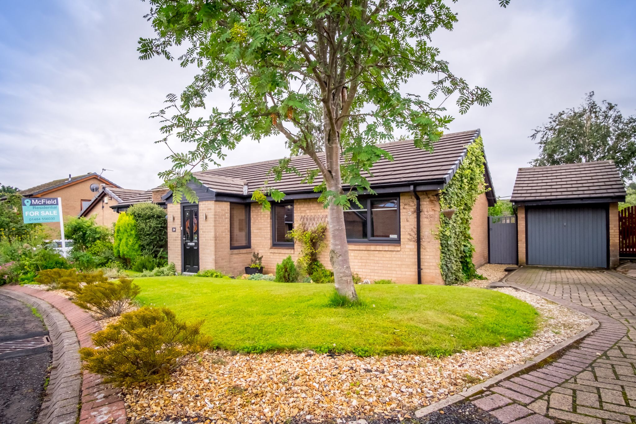 3 bedroom detached bungalow SSTC in Brighouse - Photograph 1