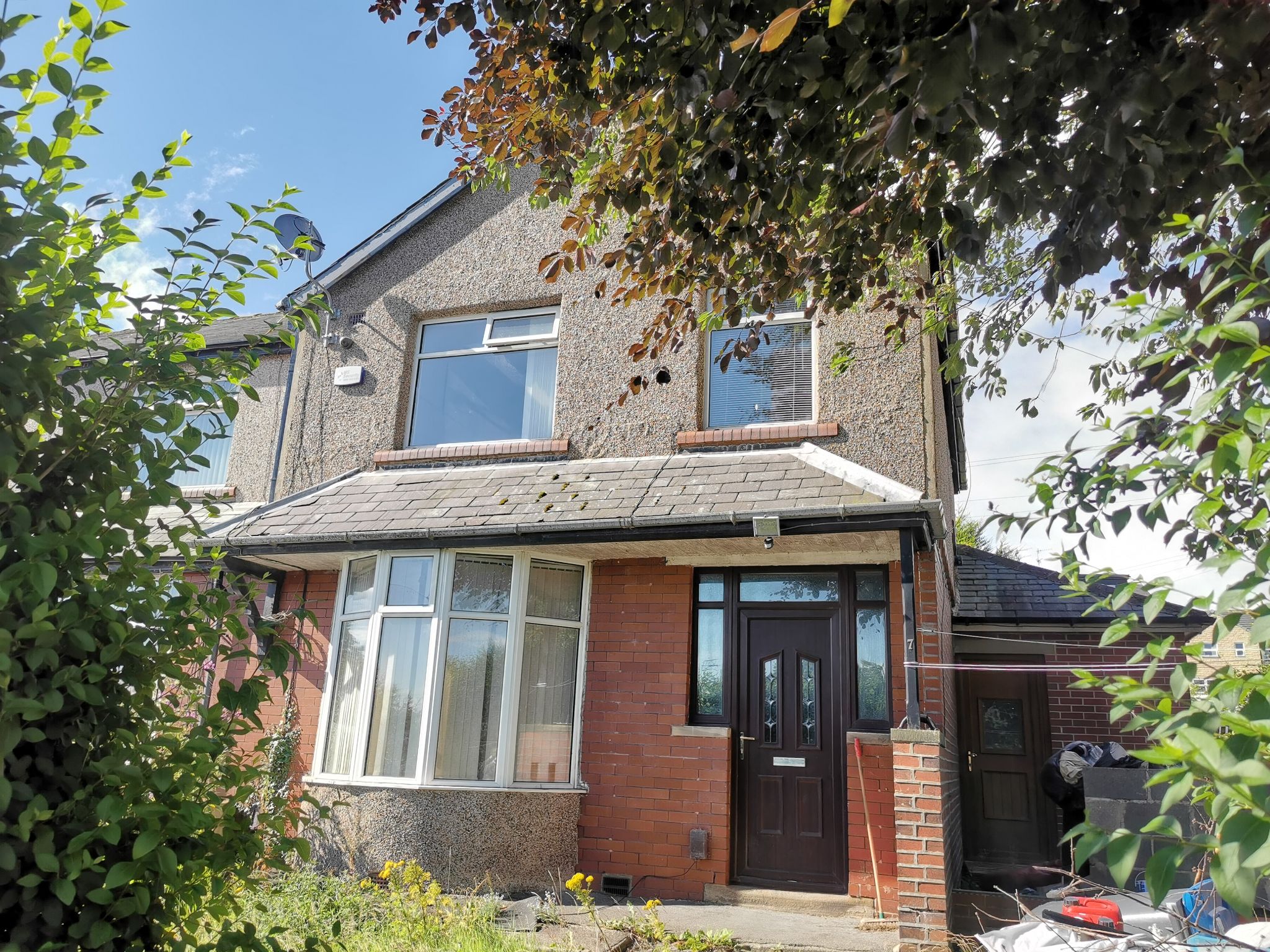 Hollybank Grove, Bradford, BD7 3 bedroom semidetached house Sold in