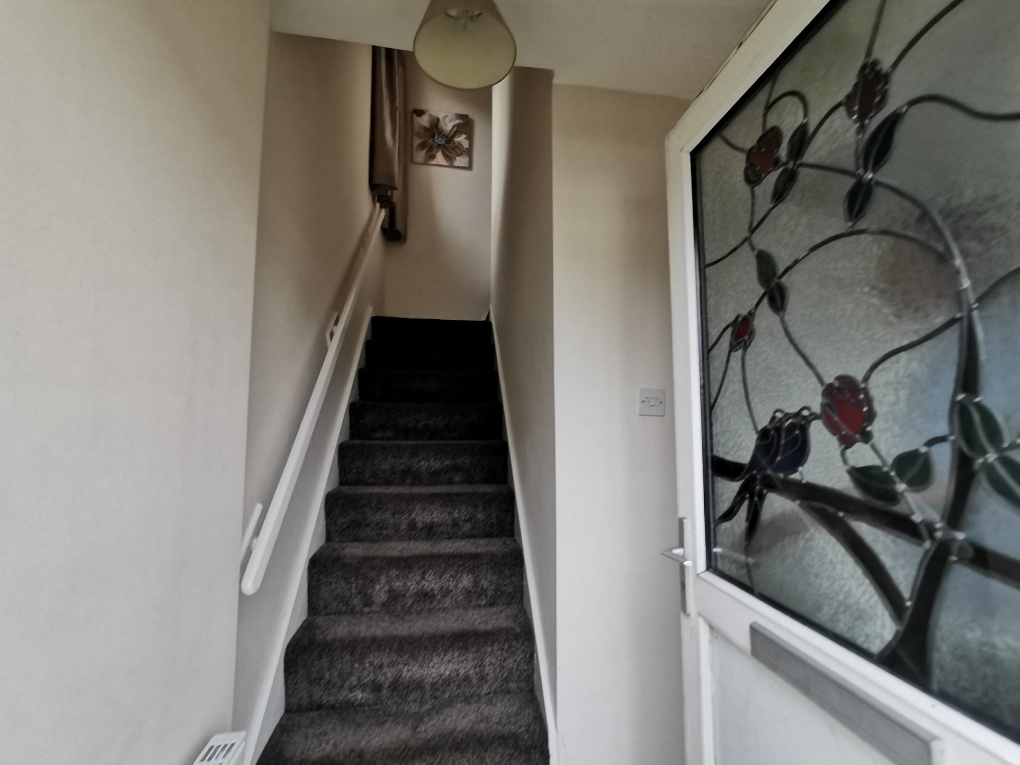 3 bedroom semi-detached house in Bradford - Photograph 7.