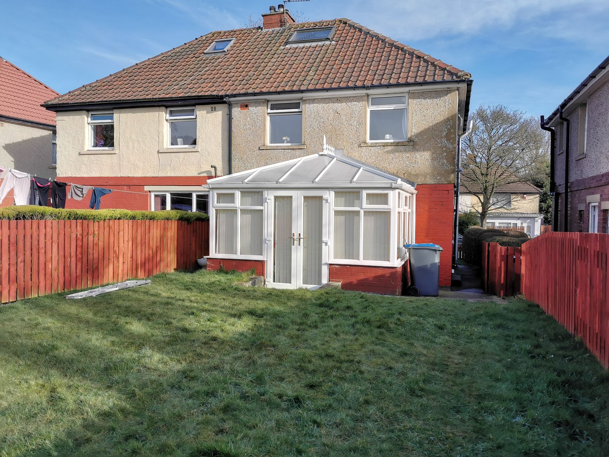 3 bedroom semi-detached house in Bradford - Photograph 23.