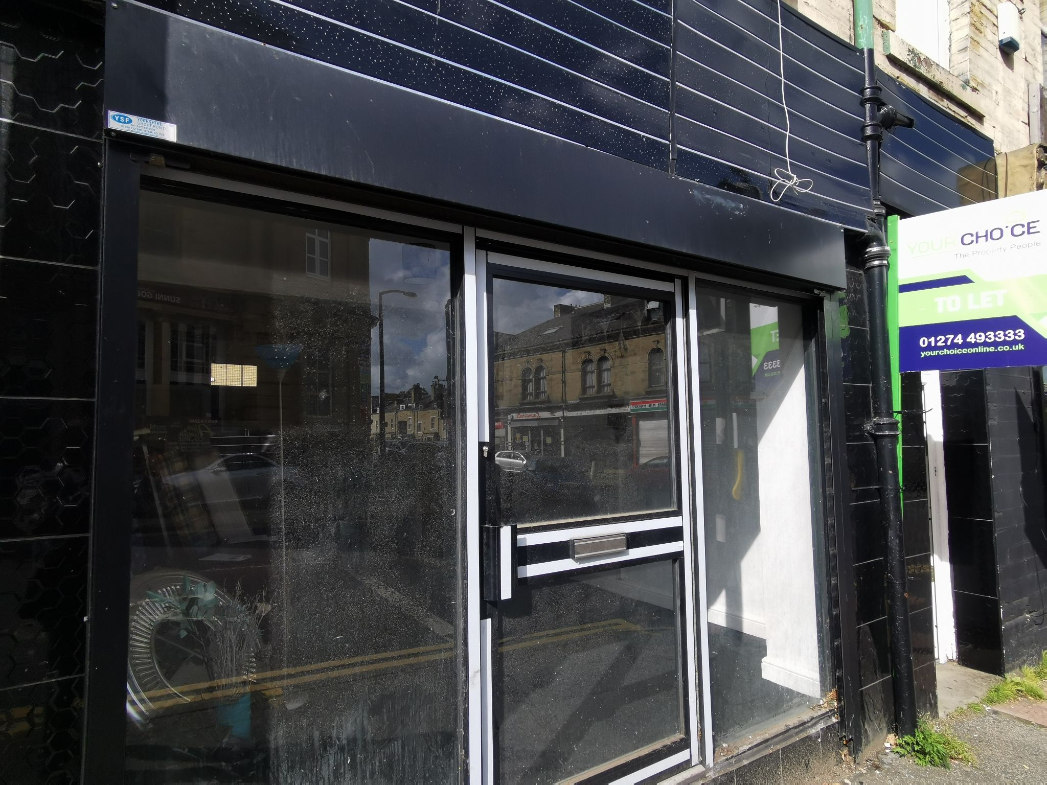 Retail Let Agreed in Bradford - Photograph 1.