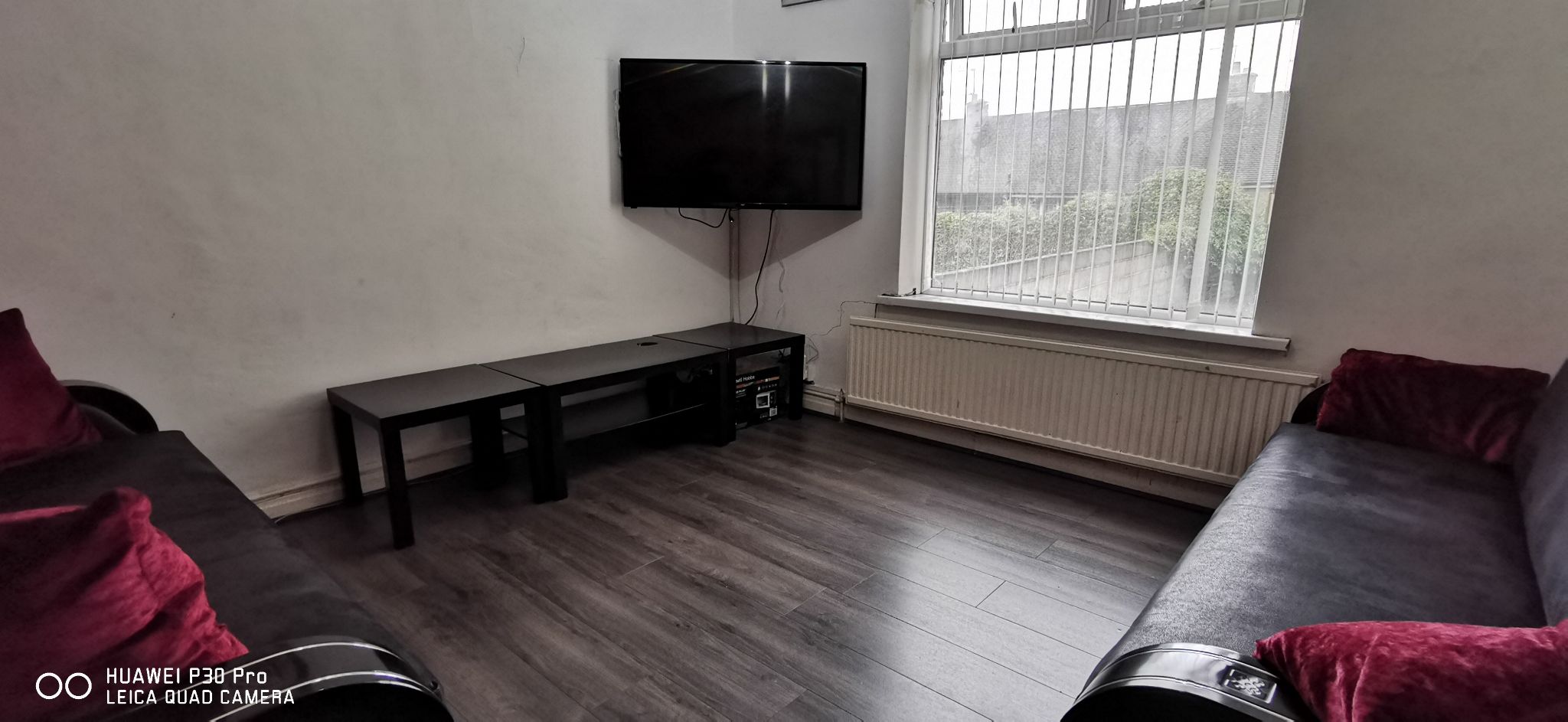 3 bedroom semi-detached house For Sale in Bradford - Photograph 3.