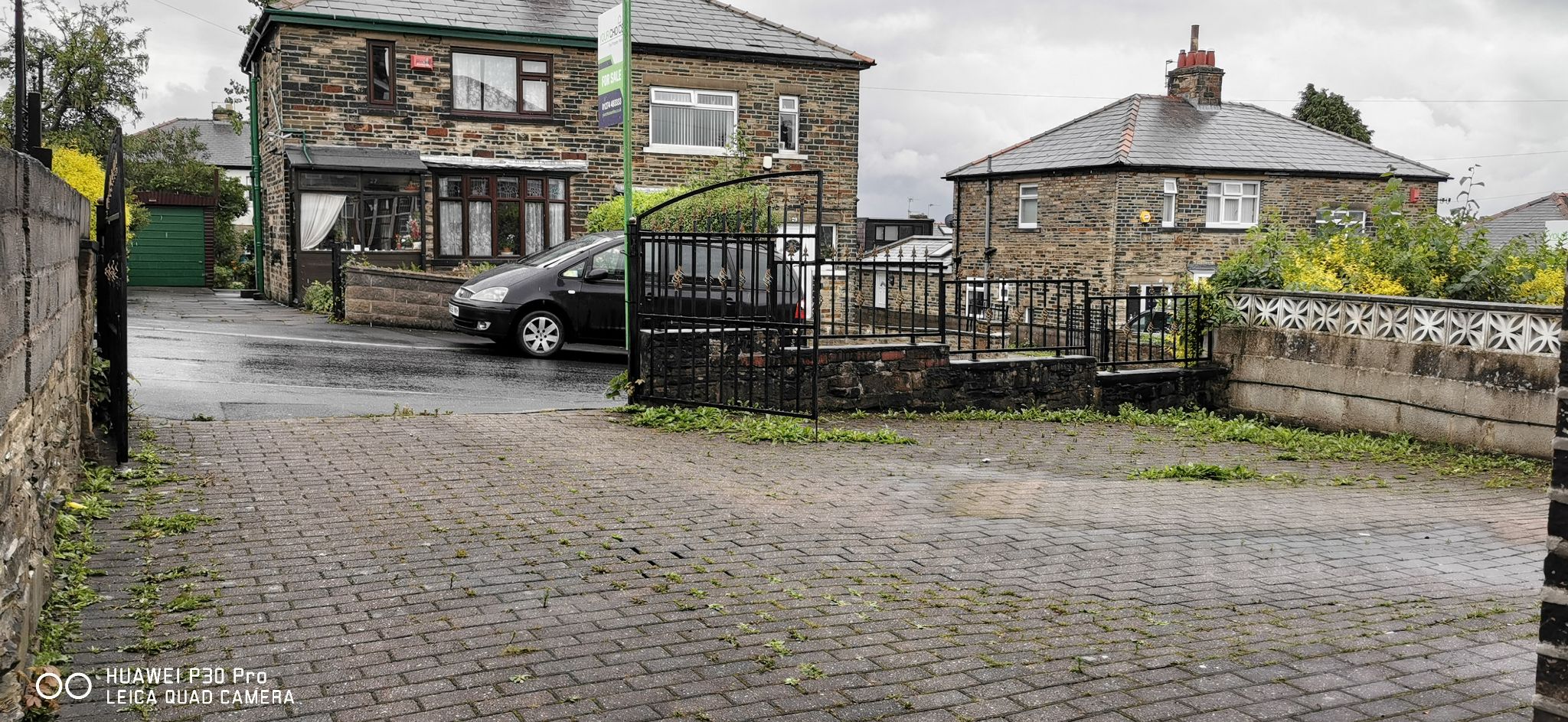 3 bedroom semi-detached house For Sale in Bradford - Photograph 11.