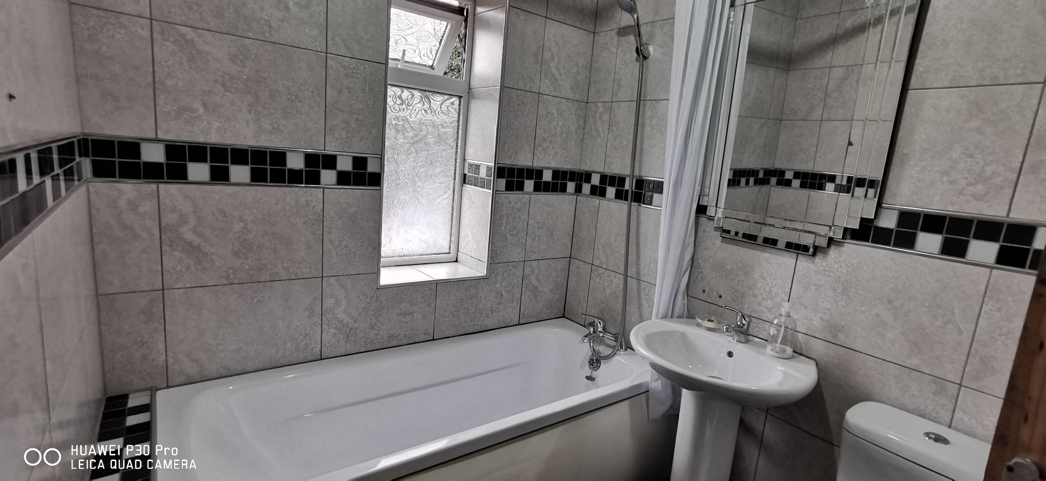 3 bedroom semi-detached house For Sale in Bradford - Photograph 10.