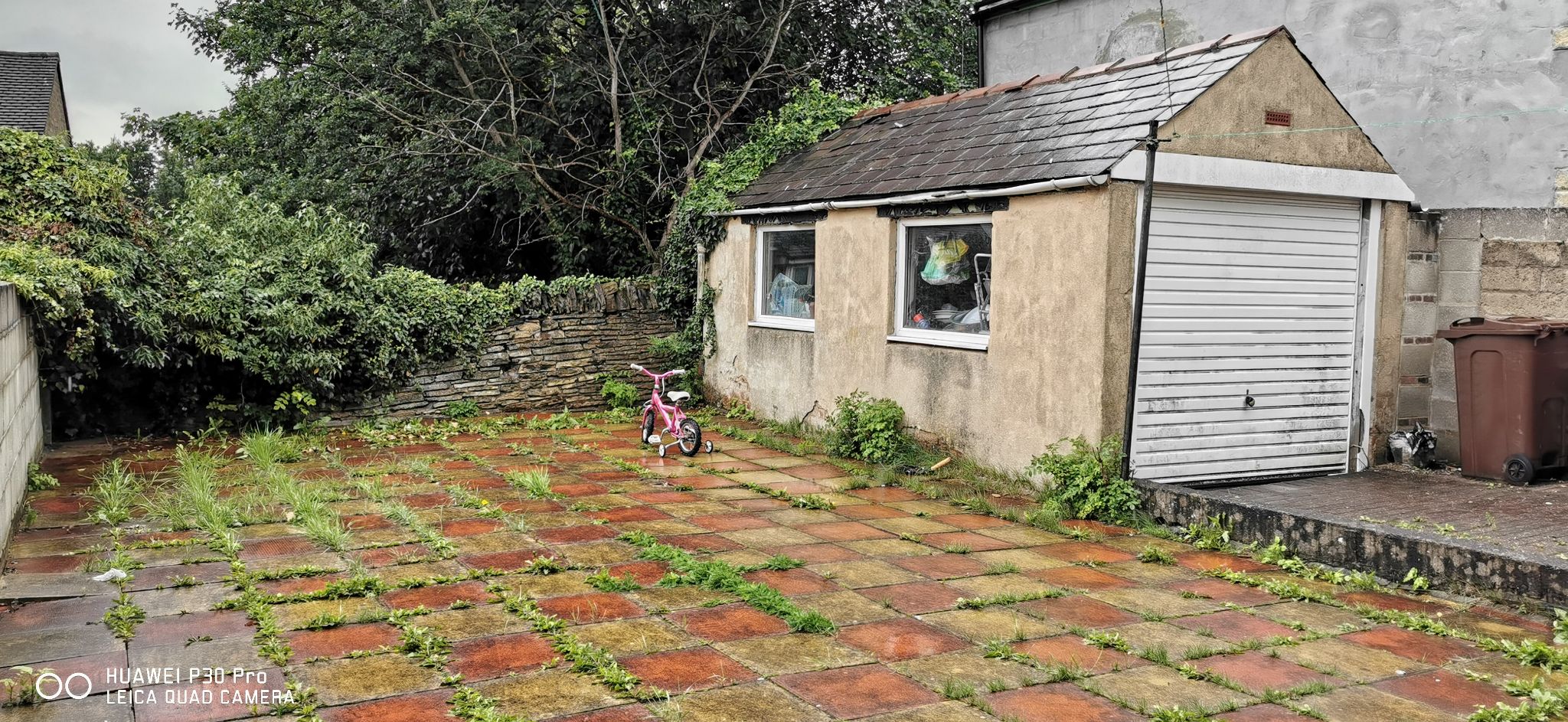 3 bedroom semi-detached house For Sale in Bradford - Photograph 13.