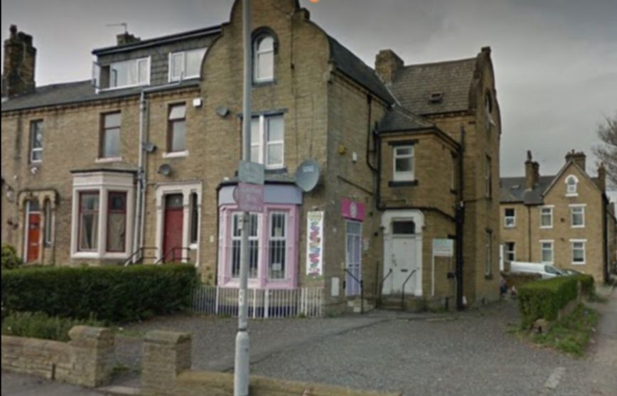 1 bedroom bedsit flat/apartment in Bradford - Photograph 6.