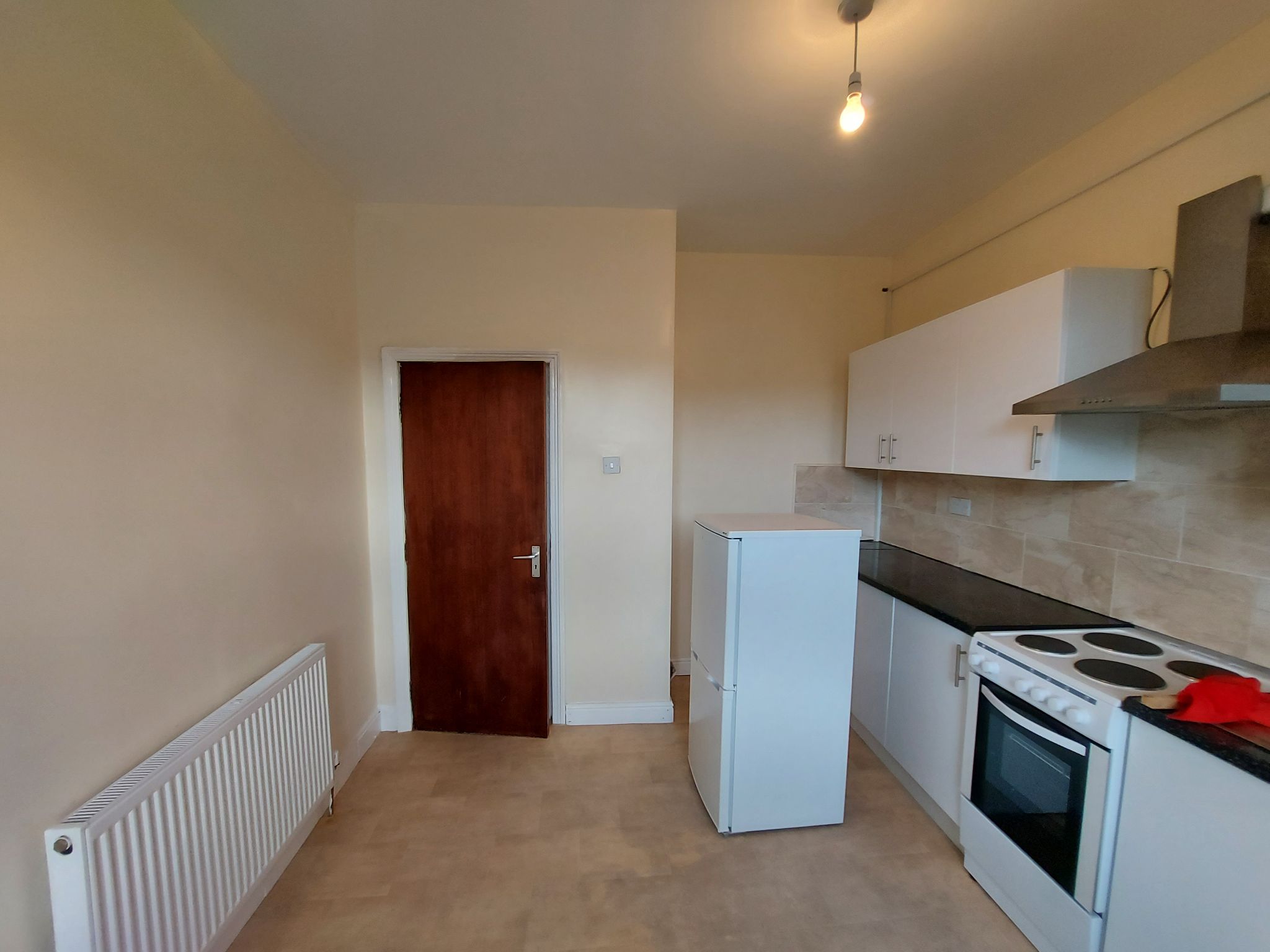 2 bedroom flat flat/apartment To Let in Bradford - Property photograph.