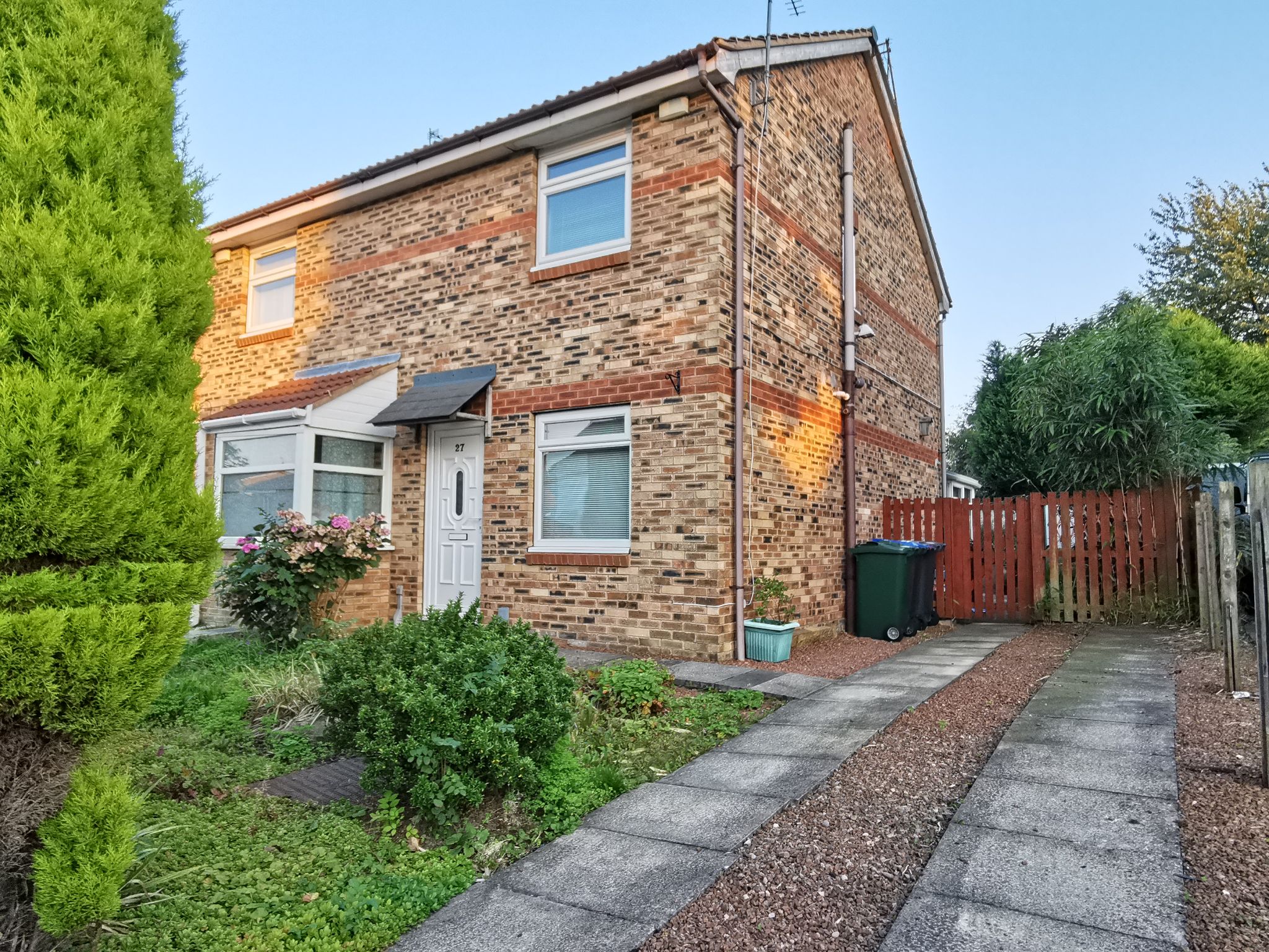 2 bedroom semi-detached house Under Offer in Bradford - Photograph 1.