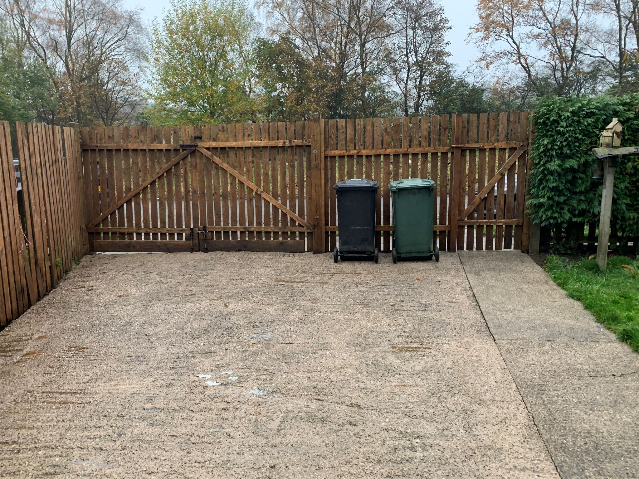 3 bedroom semi-detached house SSTC in Bradford - Front Garden to Gate.
