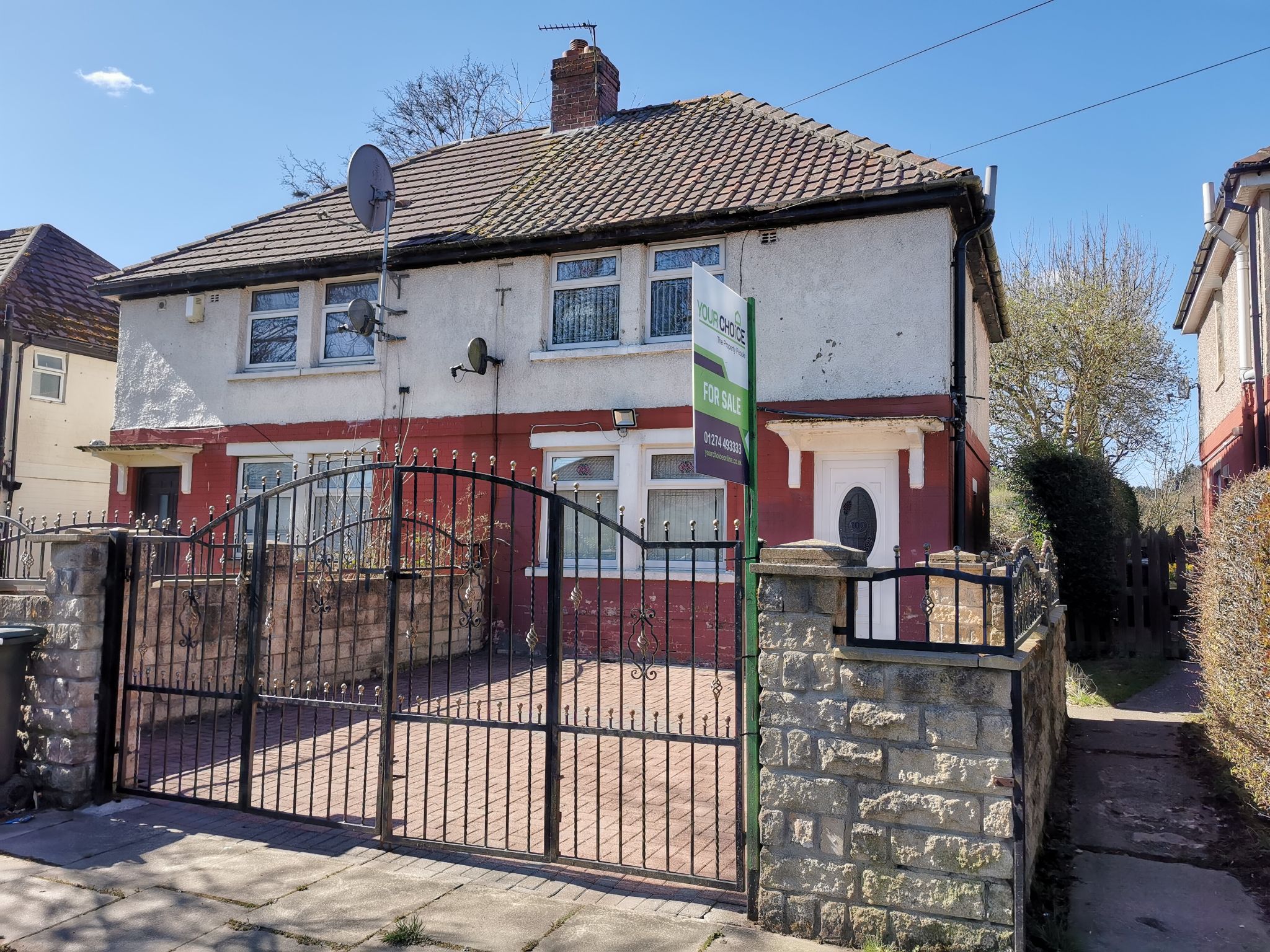 3 bedroom semi-detached house SSTC in Bradford - Photograph 1.