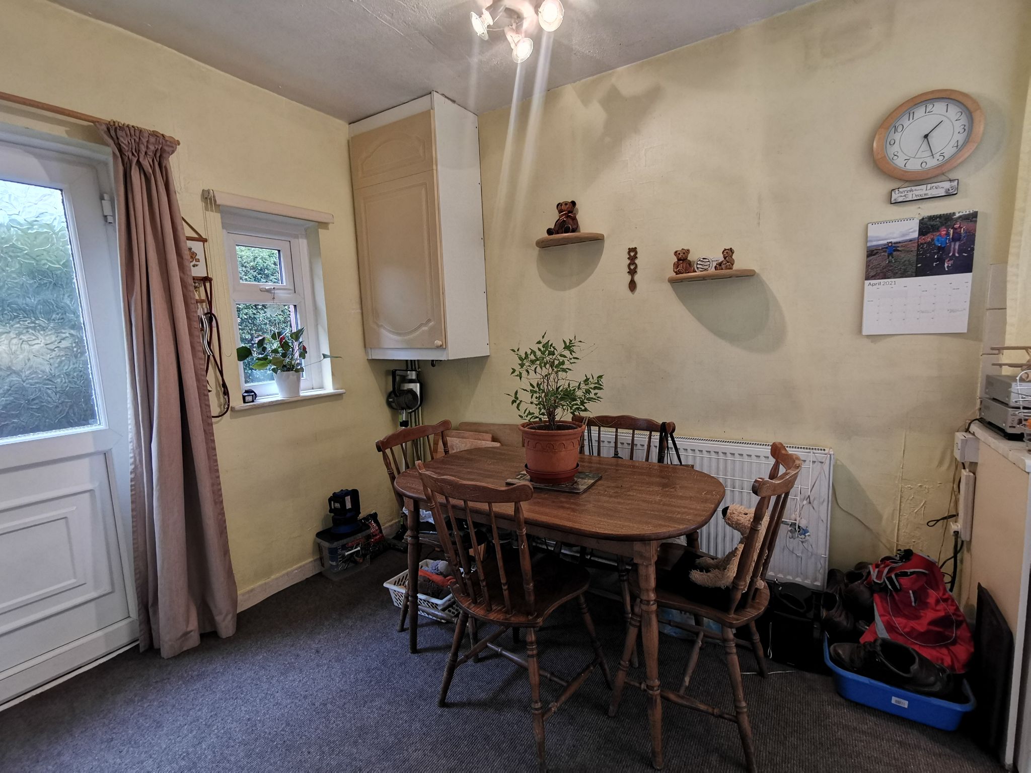 3 bedroom semi-detached house SSTC in Bradford - Photograph 5.