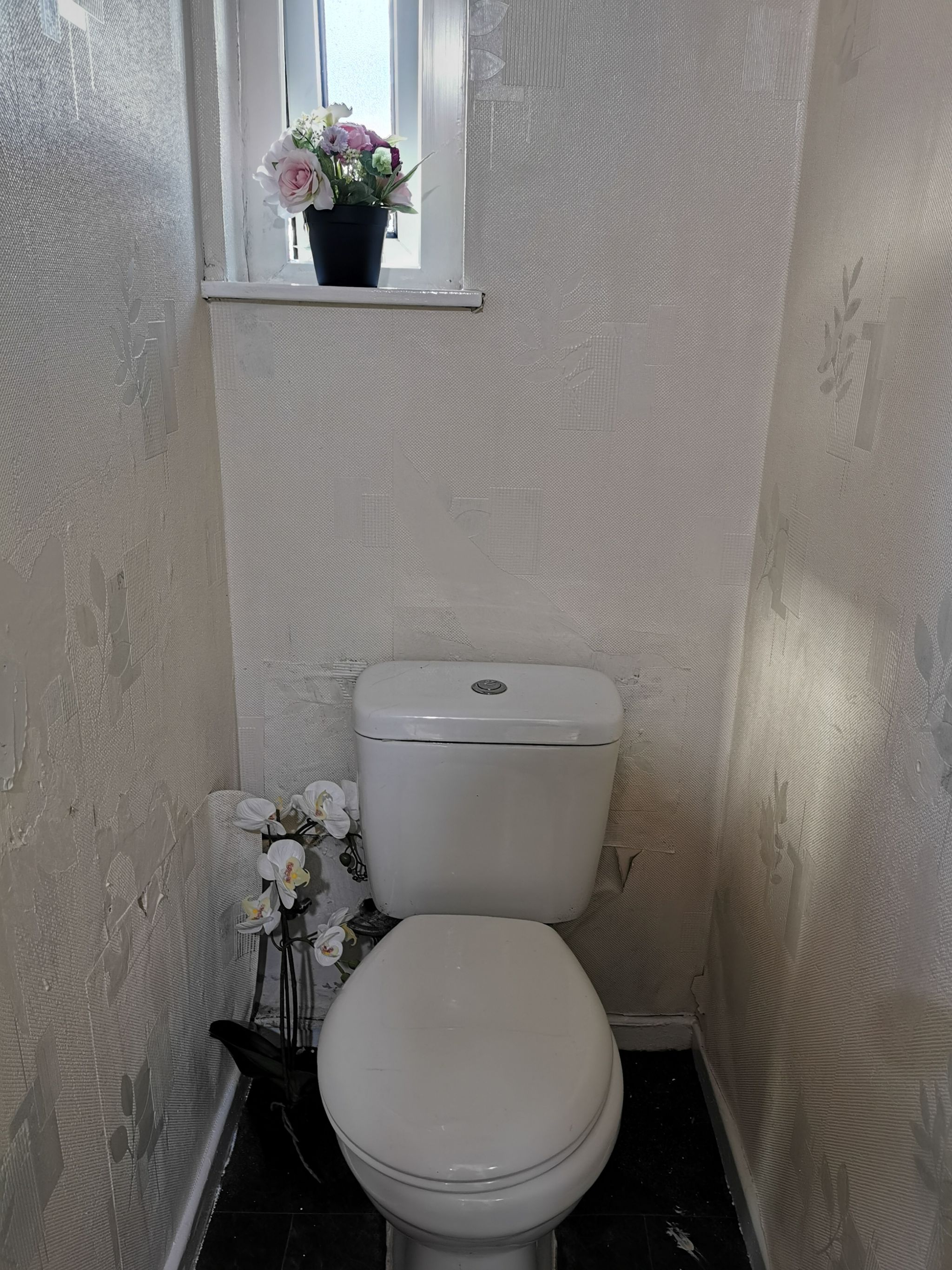 2 bedroom semi-detached house SSTC in Bradford - Photograph 7.