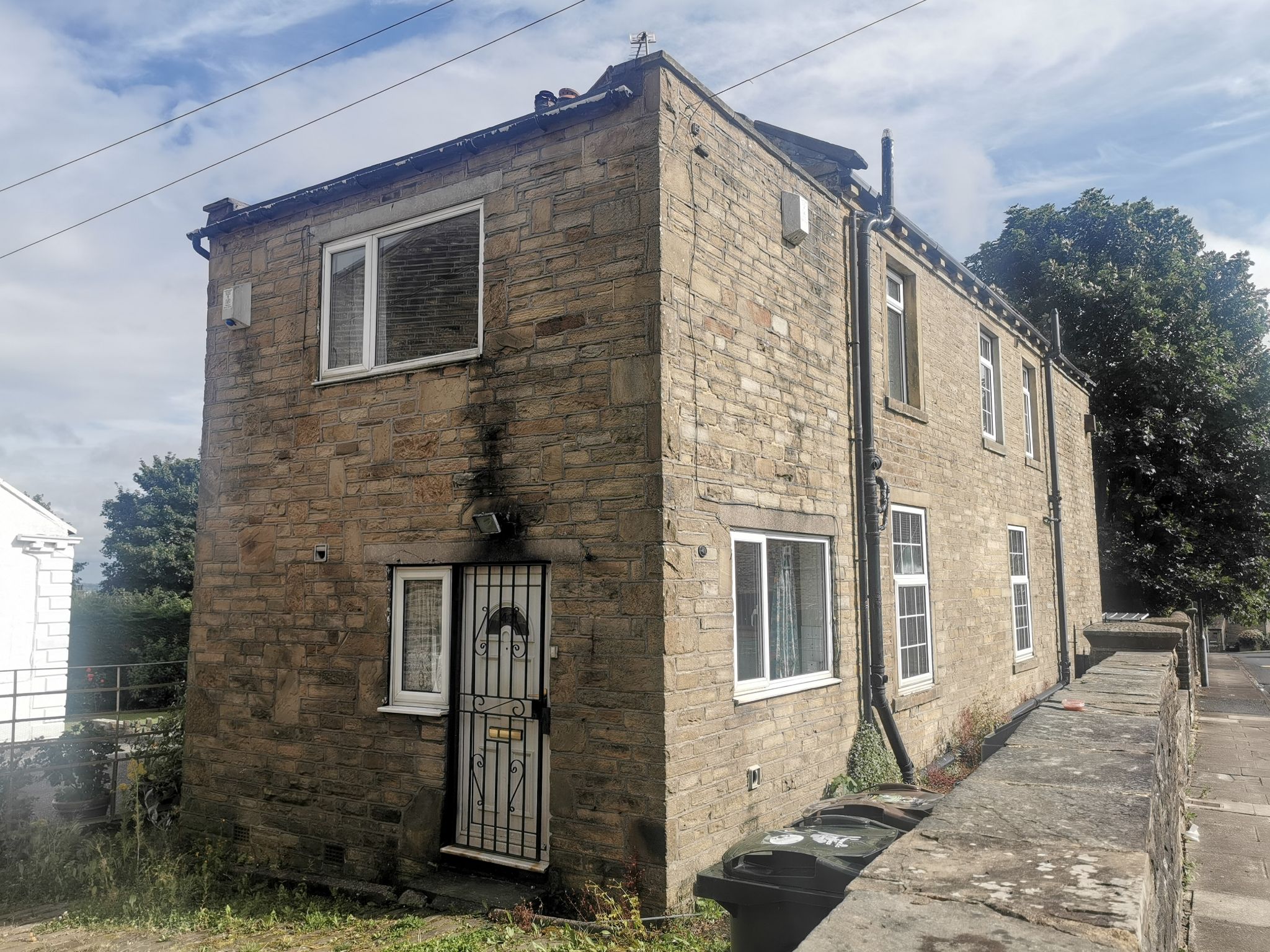 3 bedroom detached house For Sale in Bradford - Photograph 21.