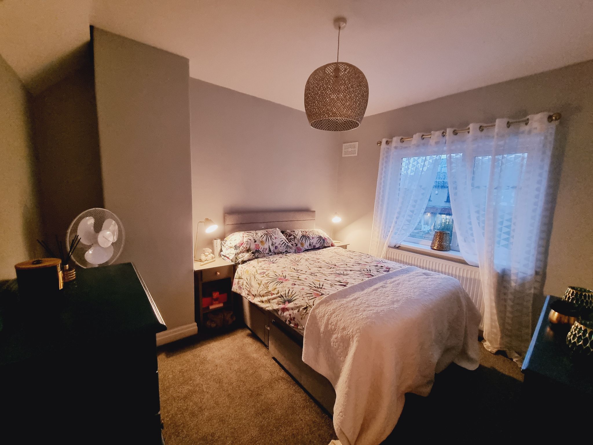 4 bedroom semi-detached house SSTC in Bradford - Photograph 46.