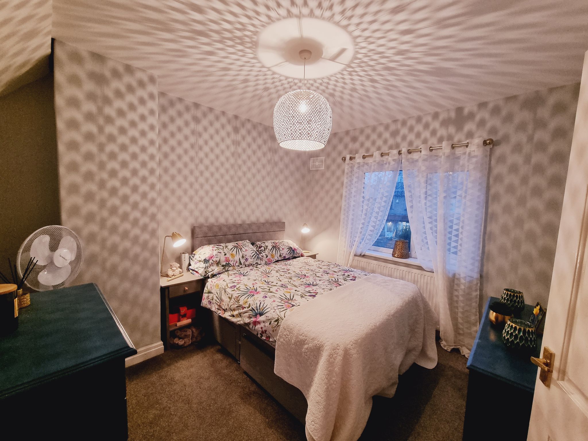 4 bedroom semi-detached house SSTC in Bradford - Photograph 47.