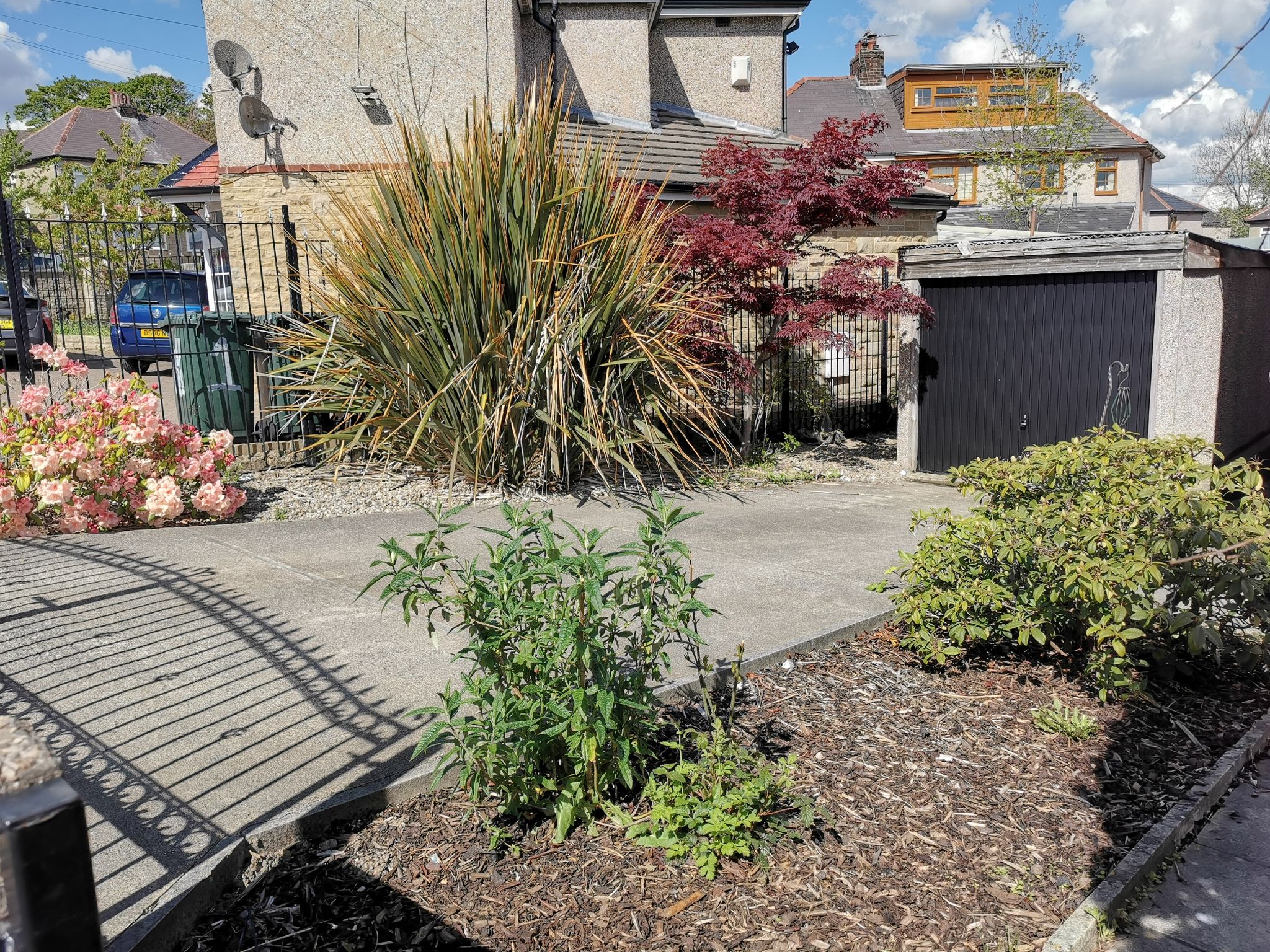 4 bedroom semi-detached house SSTC in Bradford - Garden.