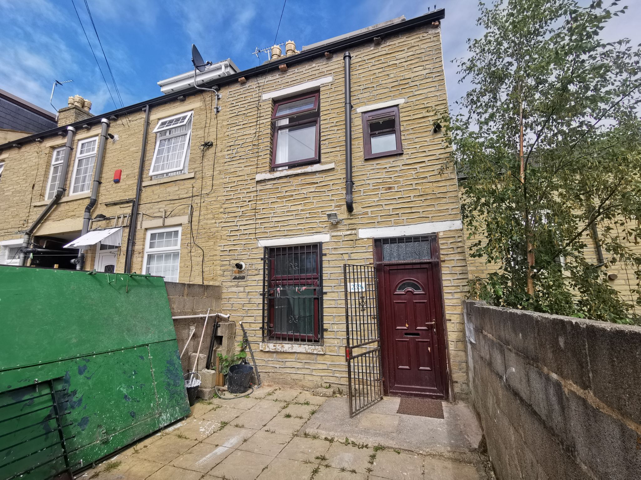 2 bedroom mid terraced house SSTC in Bradford - Photograph 1.