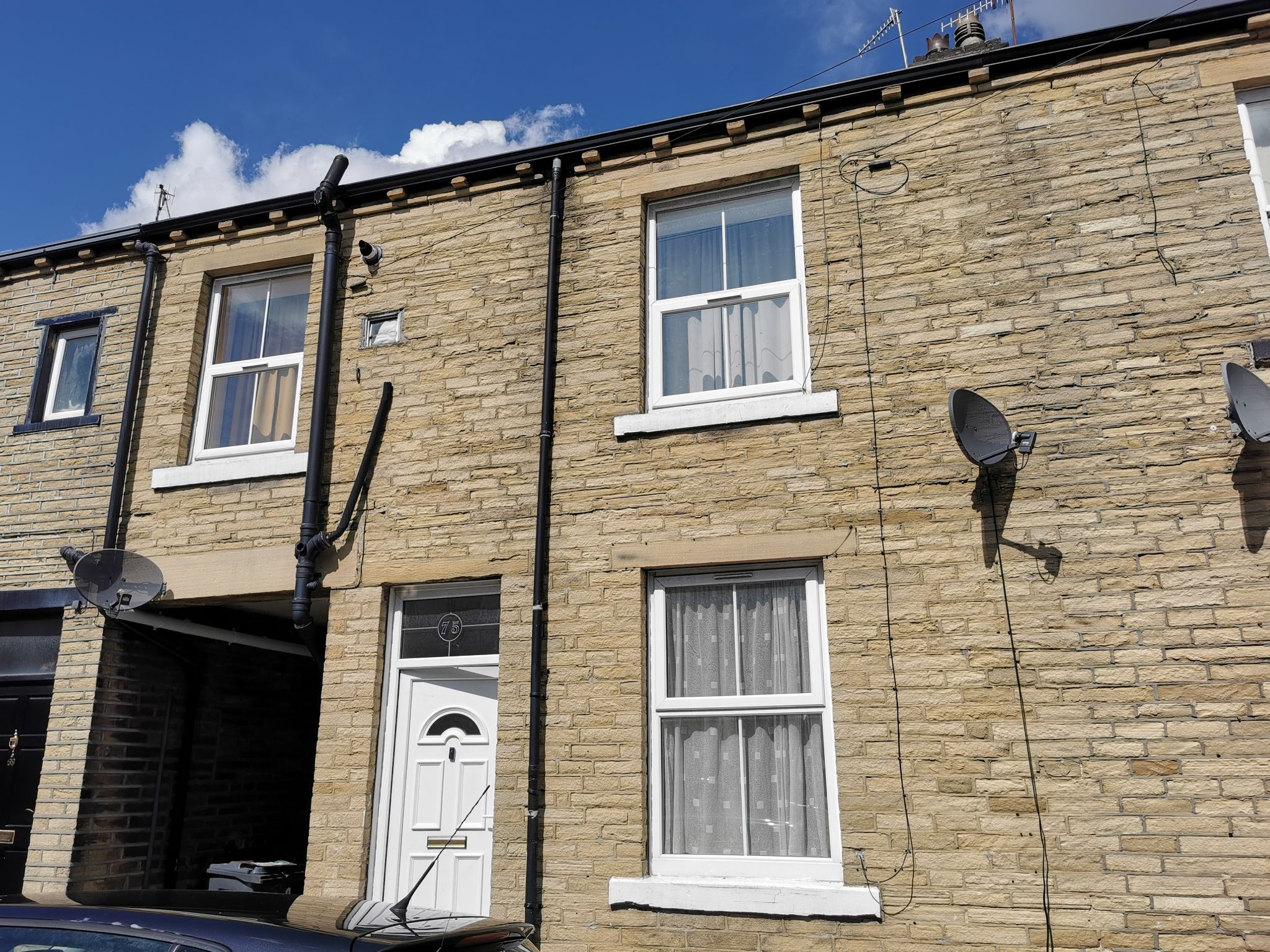 2 bedroom mid terraced house Let in Bradford - Photograph 19.
