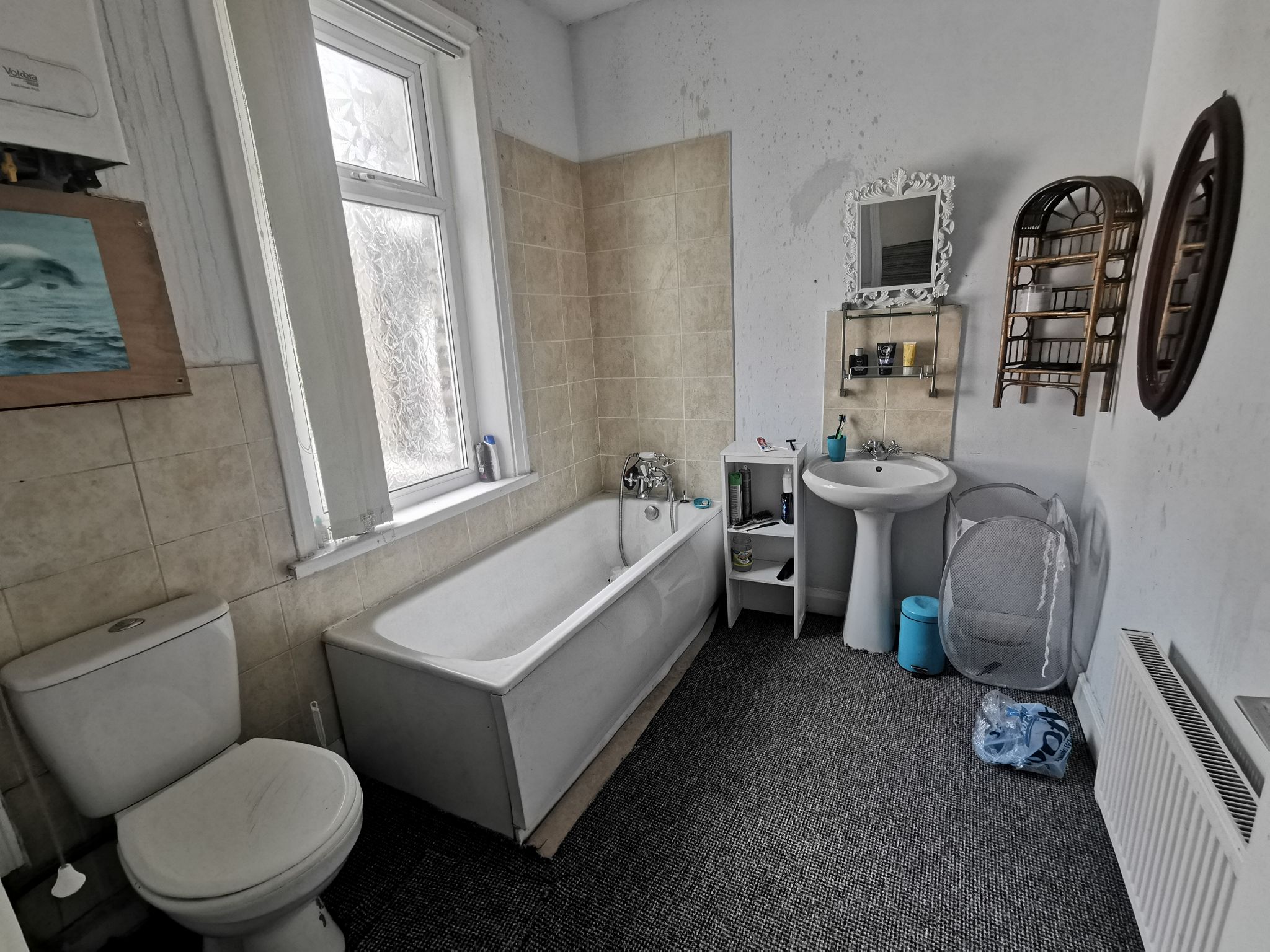1 bedroom mid terraced house For Sale in Bradford - Photograph 6.
