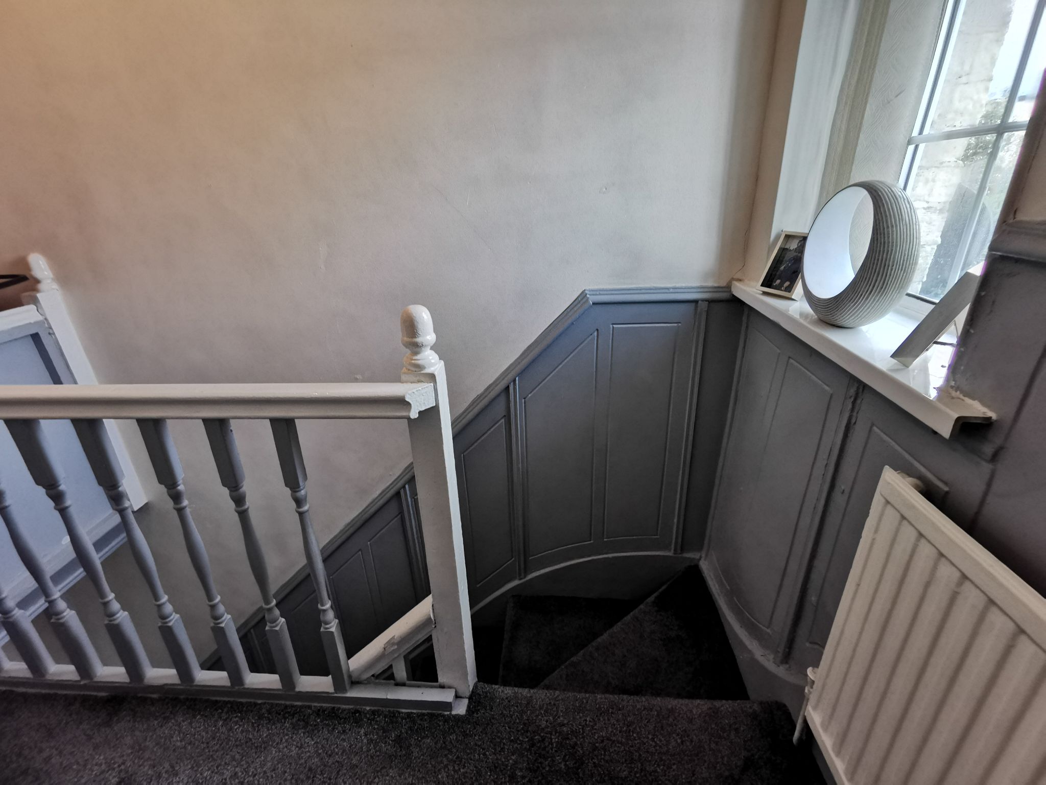 3 bedroom mid terraced house For Sale in Bradford - Photograph 4.