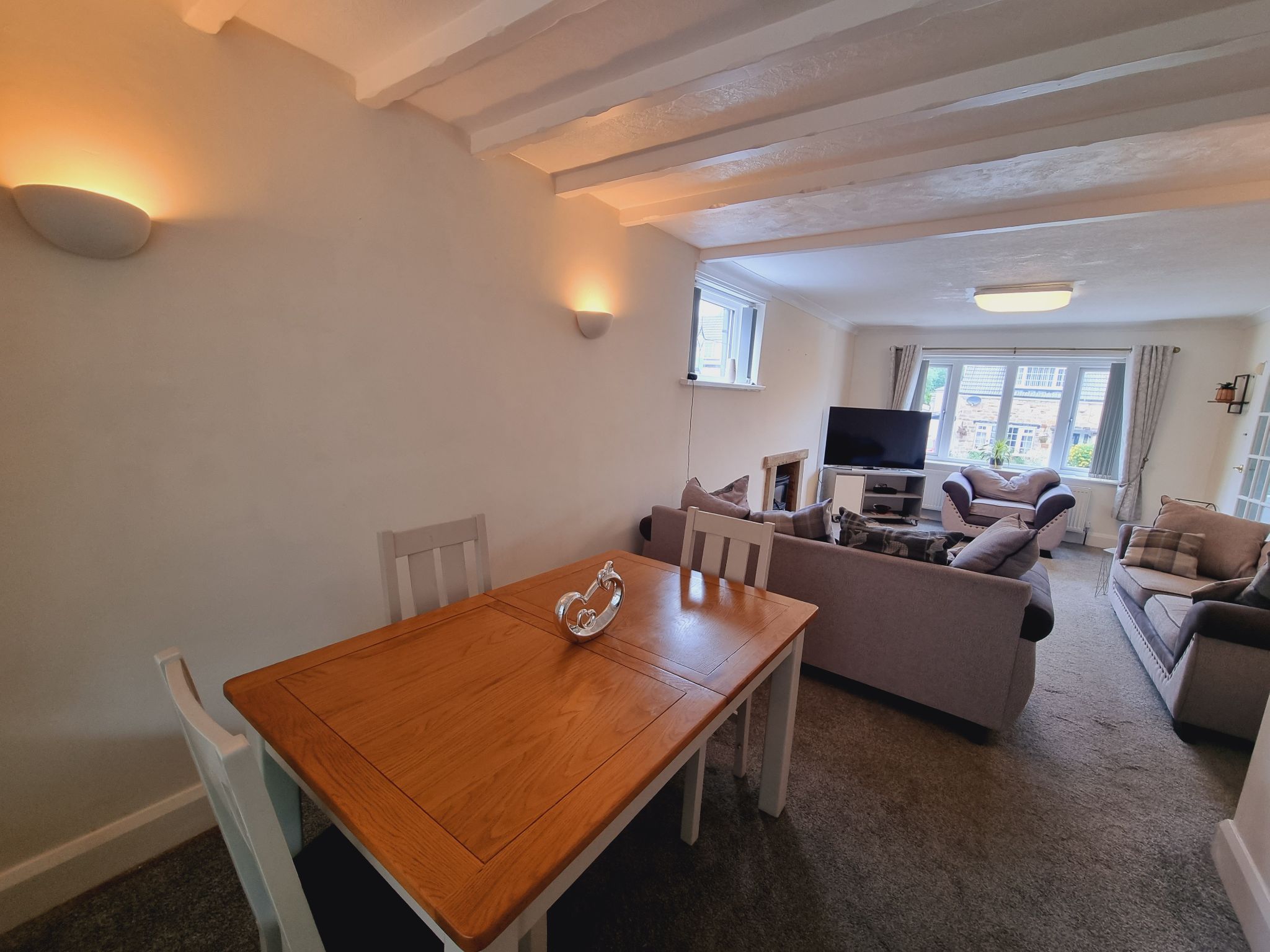 3 bedroom semi-detached dormer house Sale Agreed in Bradford - Photograph 3.