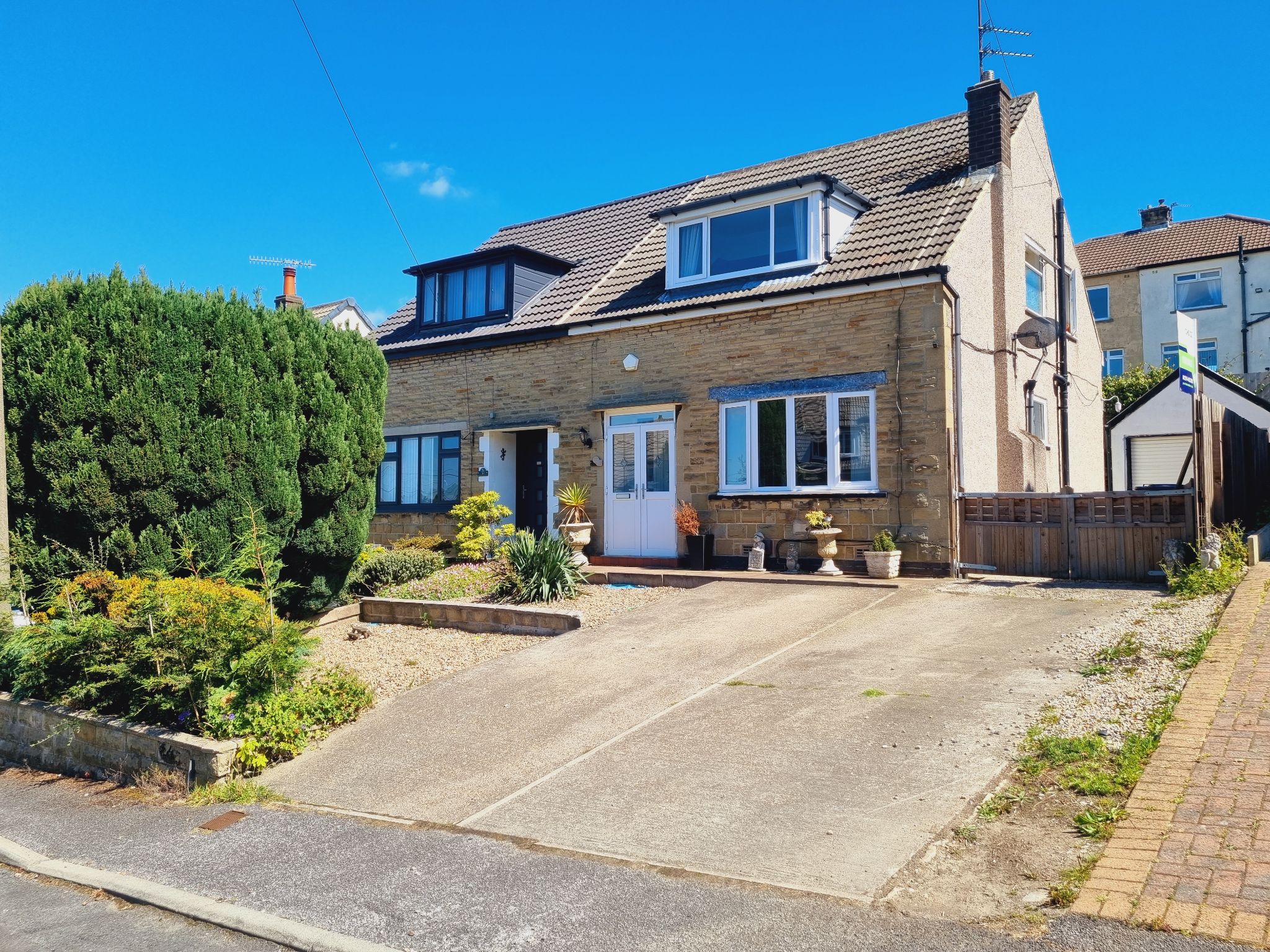 3 bedroom semi-detached dormer house Sale Agreed in Bradford - Photograph 1.