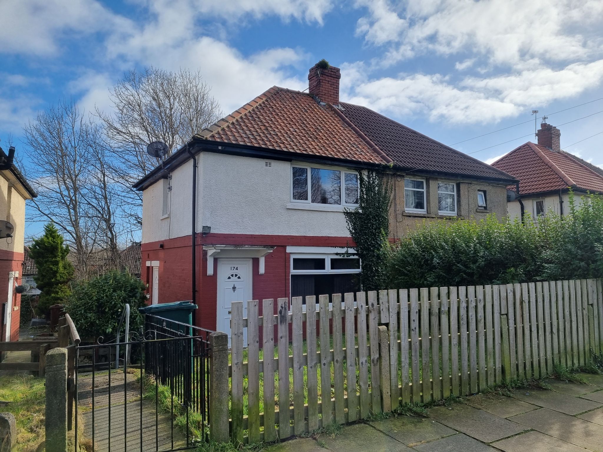 2 bedroom semi-detached house Sold in Bradford - Photograph 1.