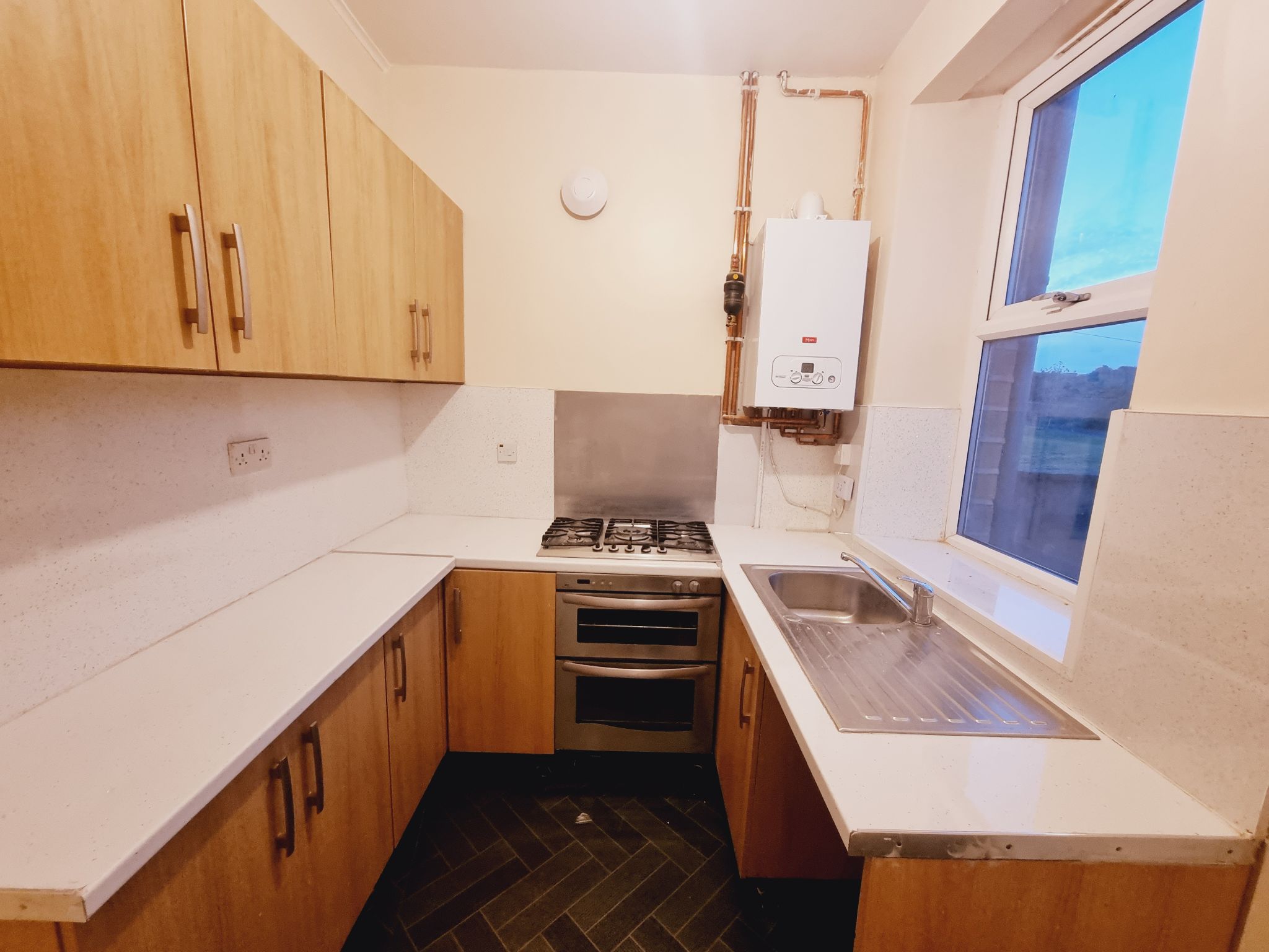 2 bedroom mid terraced house For Sale in Bradford - Photograph 13.