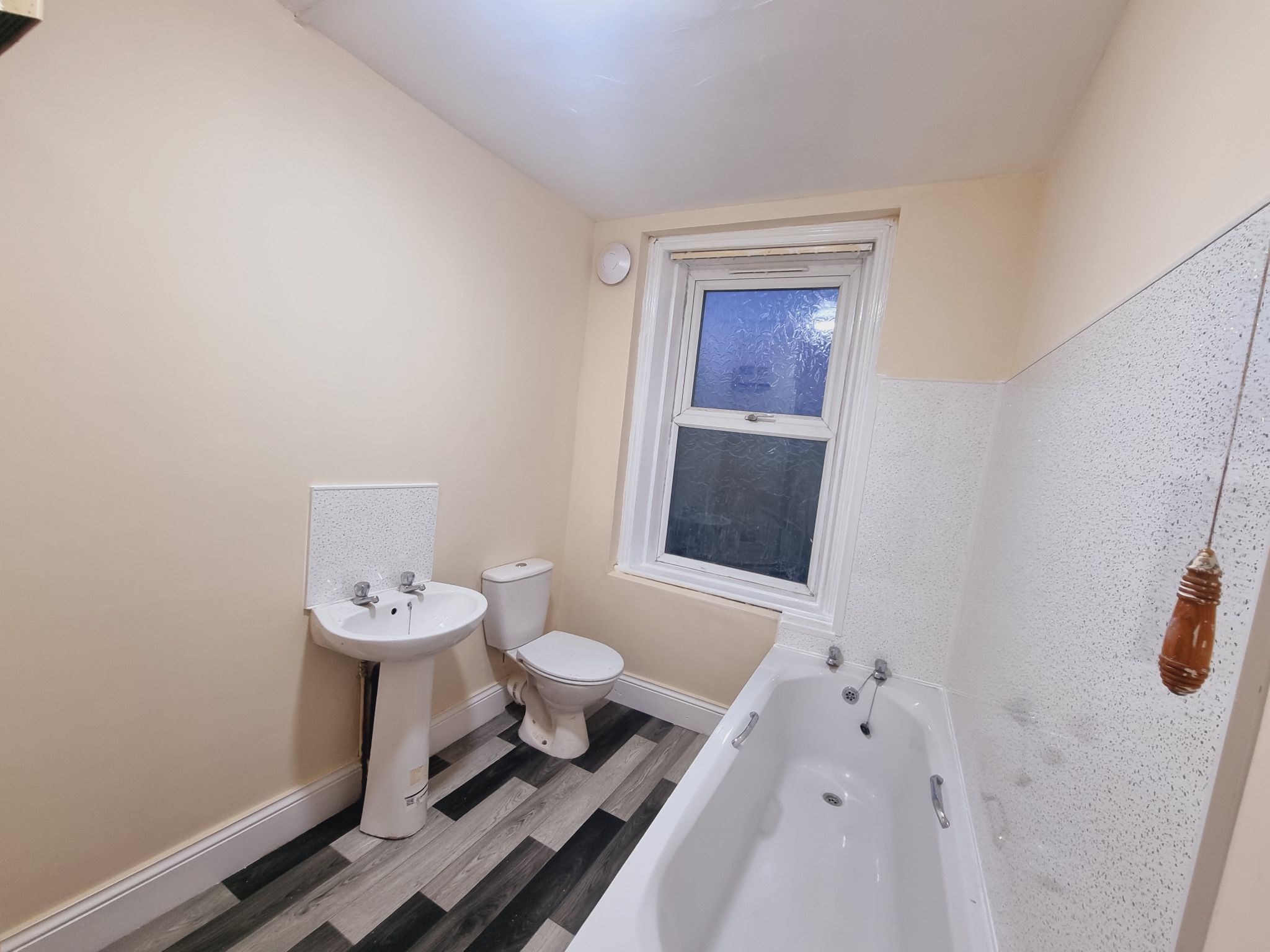 2 bedroom mid terraced house For Sale in Bradford - Photograph 16.