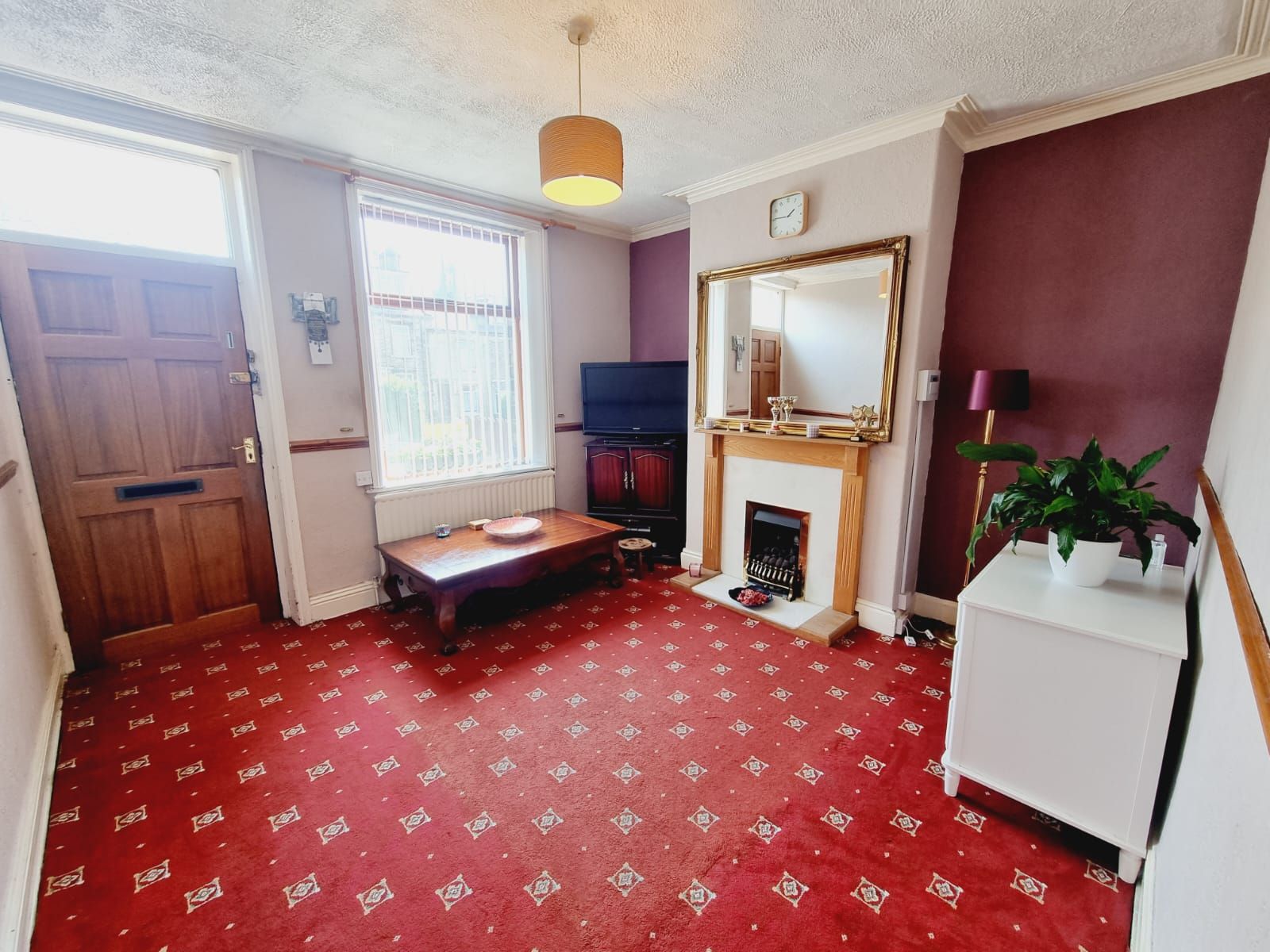 2 bedroom mid terraced house For Sale in Bradford - Photograph 2.