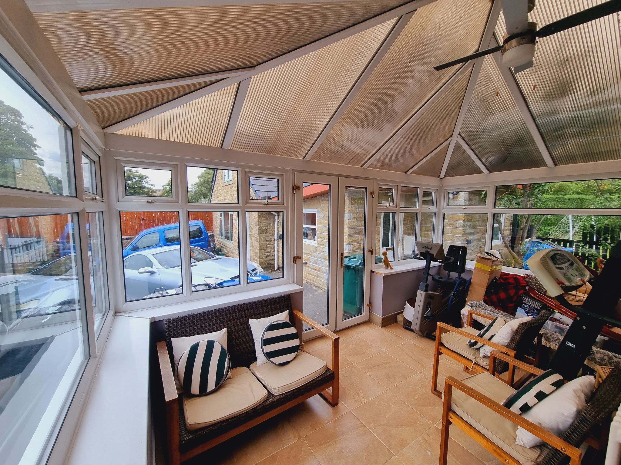 5 bedroom detached house For Sale in Bradford - Conservatory.