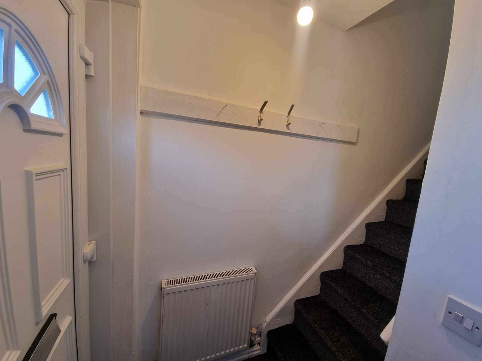 2 bedroom semi-detached house To Let in Bradford - Property photograph.