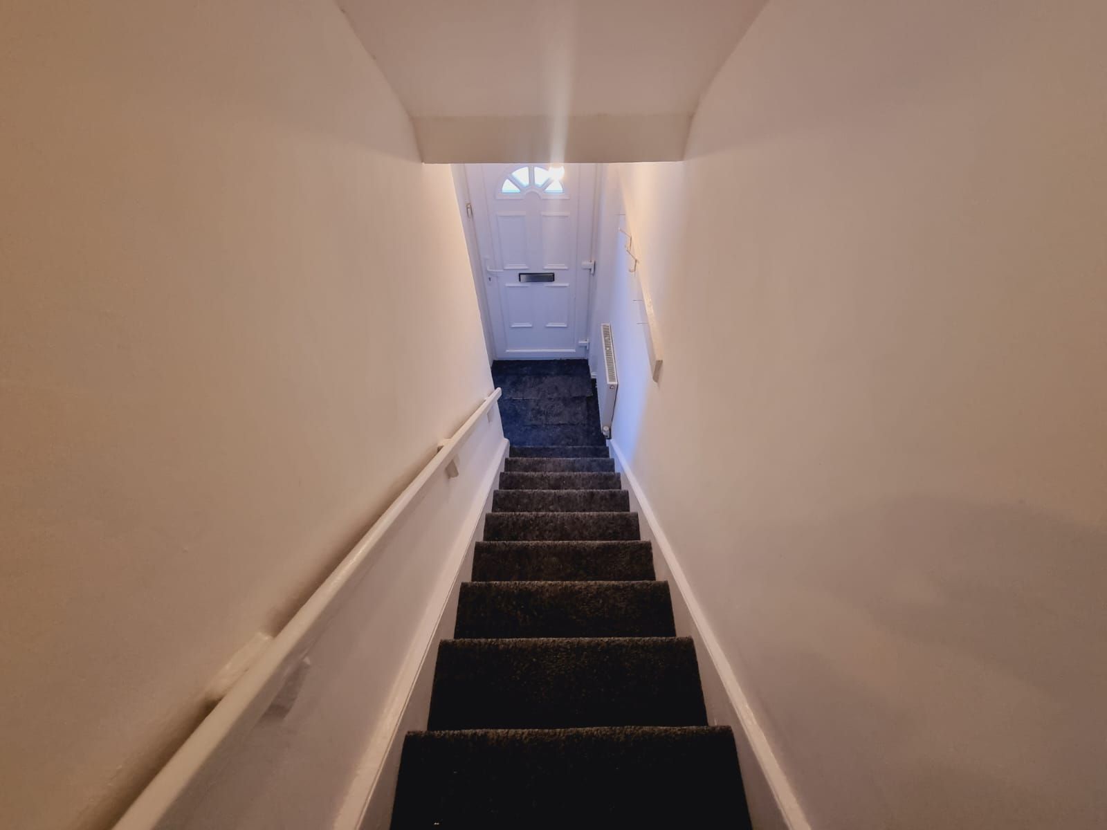 2 bedroom semi-detached house To Let in Bradford - Property photograph.