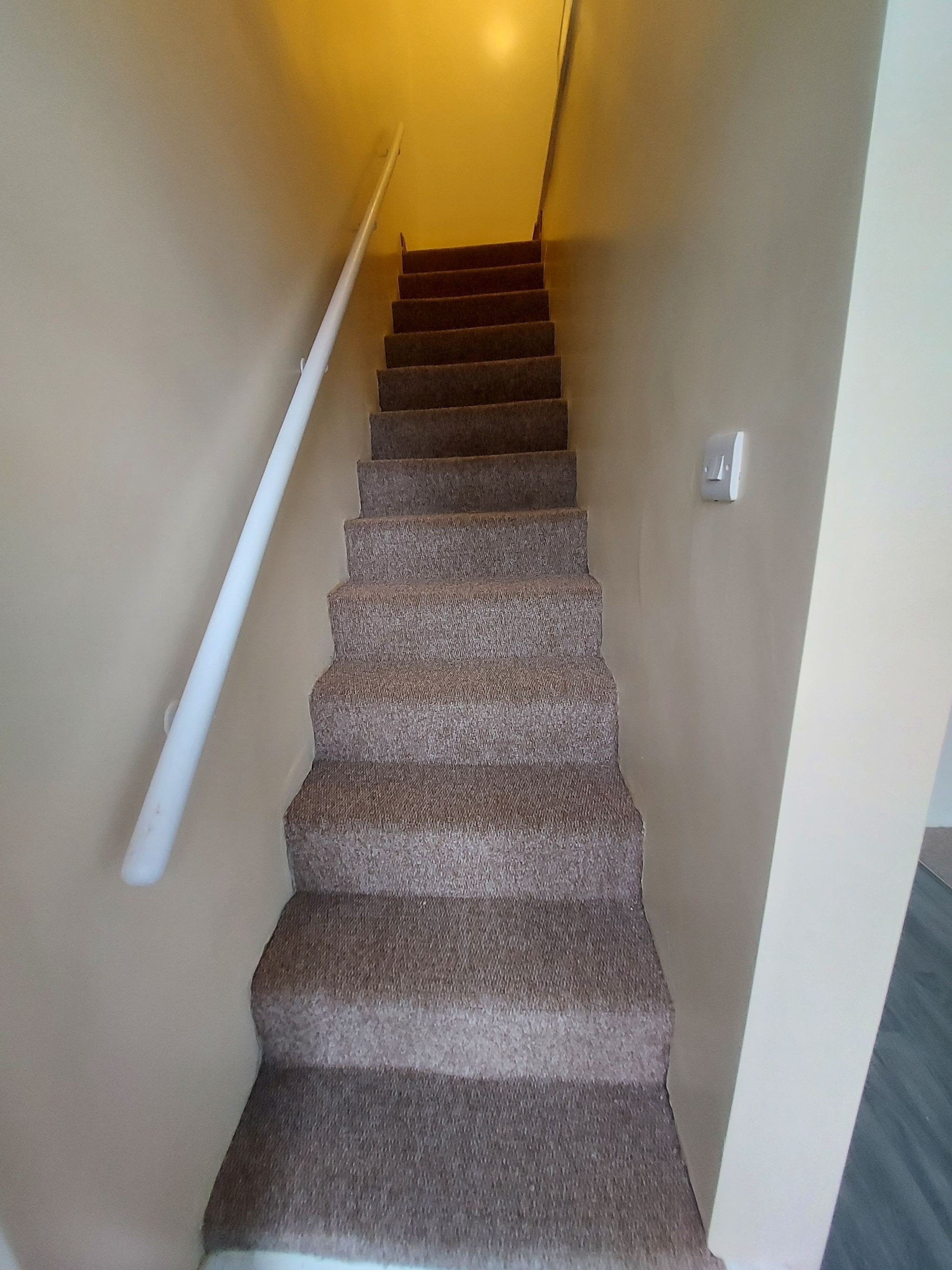 1 bedroom mid terraced house To Let in Bradford - Property photograph.