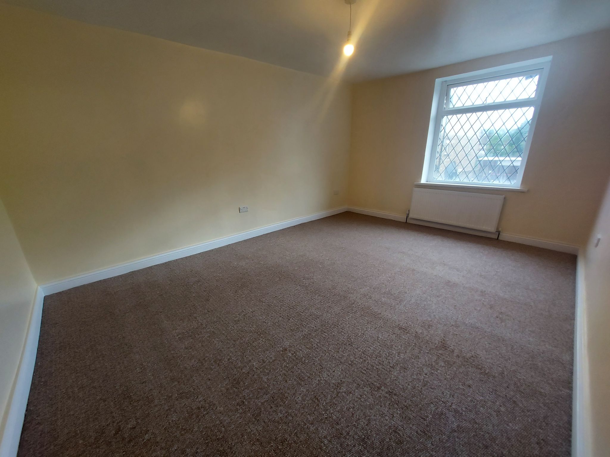 1 bedroom mid terraced house To Let in Bradford - Photograph 18.