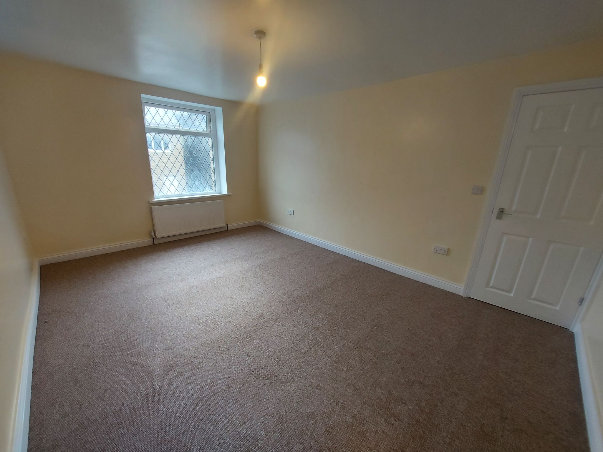 1 bedroom mid terraced house To Let in Bradford - Photograph 22.