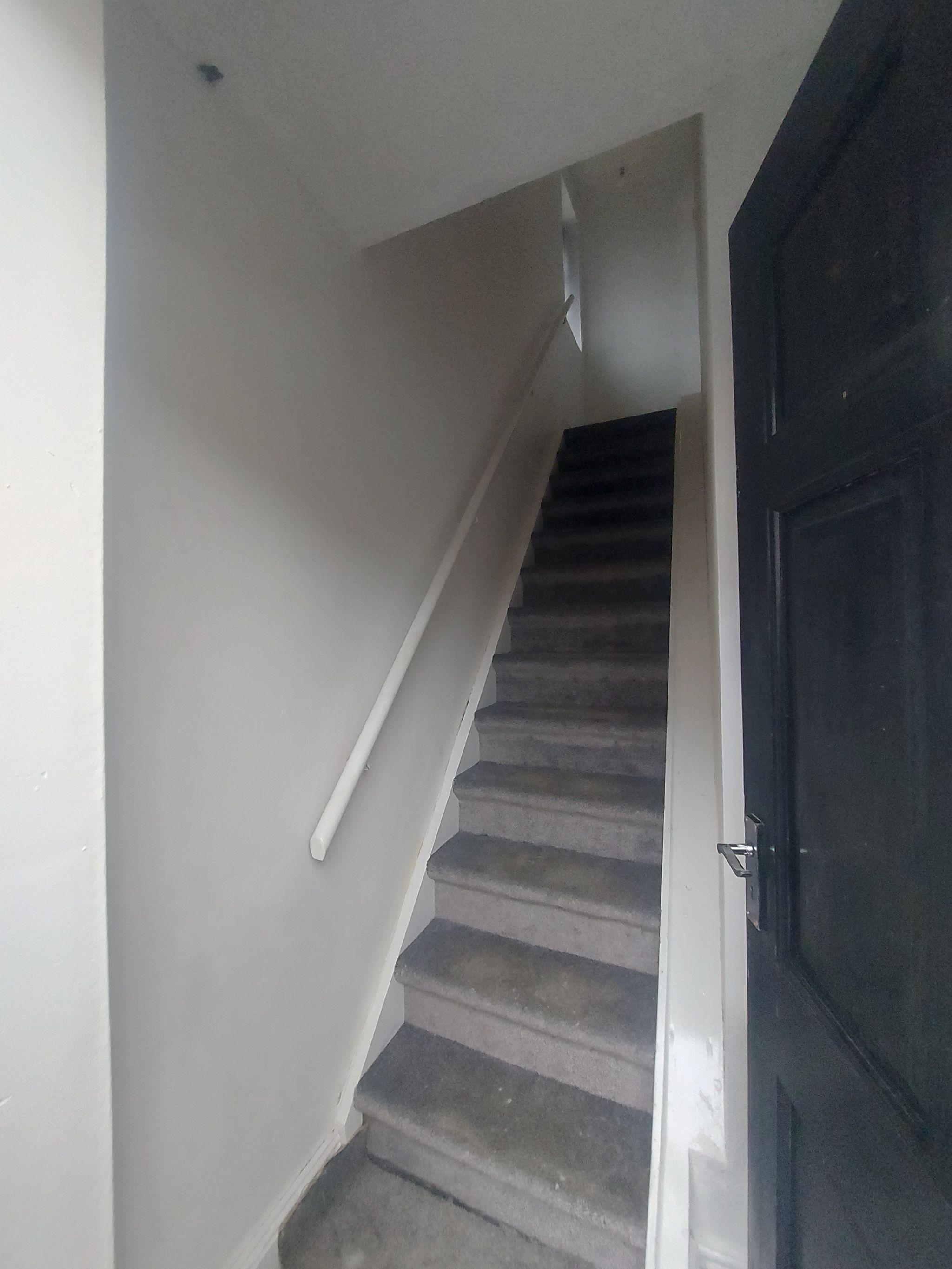 2 bedroom flat flat/apartment To Let in Bradford - Property photograph.