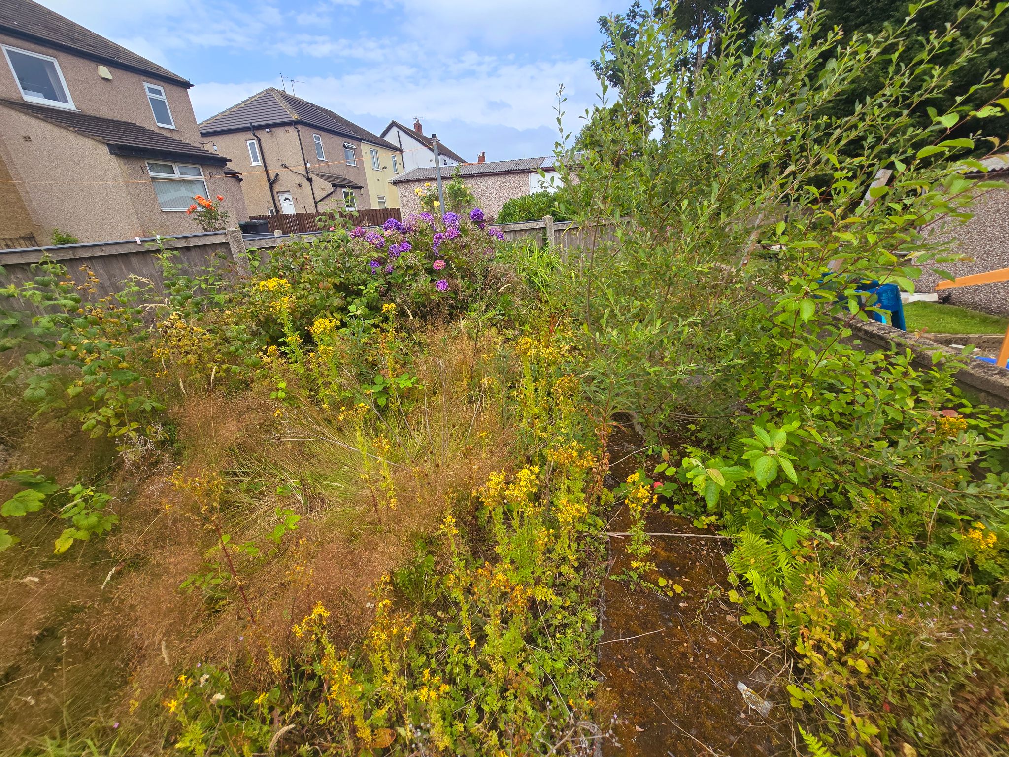 3 bedroom semi-detached house For Sale in Bradford - Photograph 17.