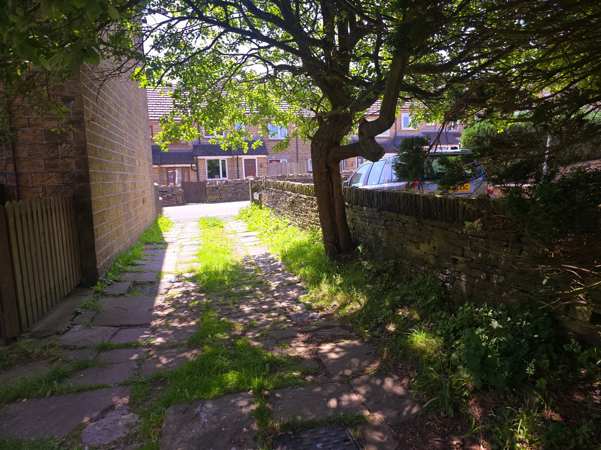 2 bedroom semi-detached house For Sale in Bradford - Photograph 16.