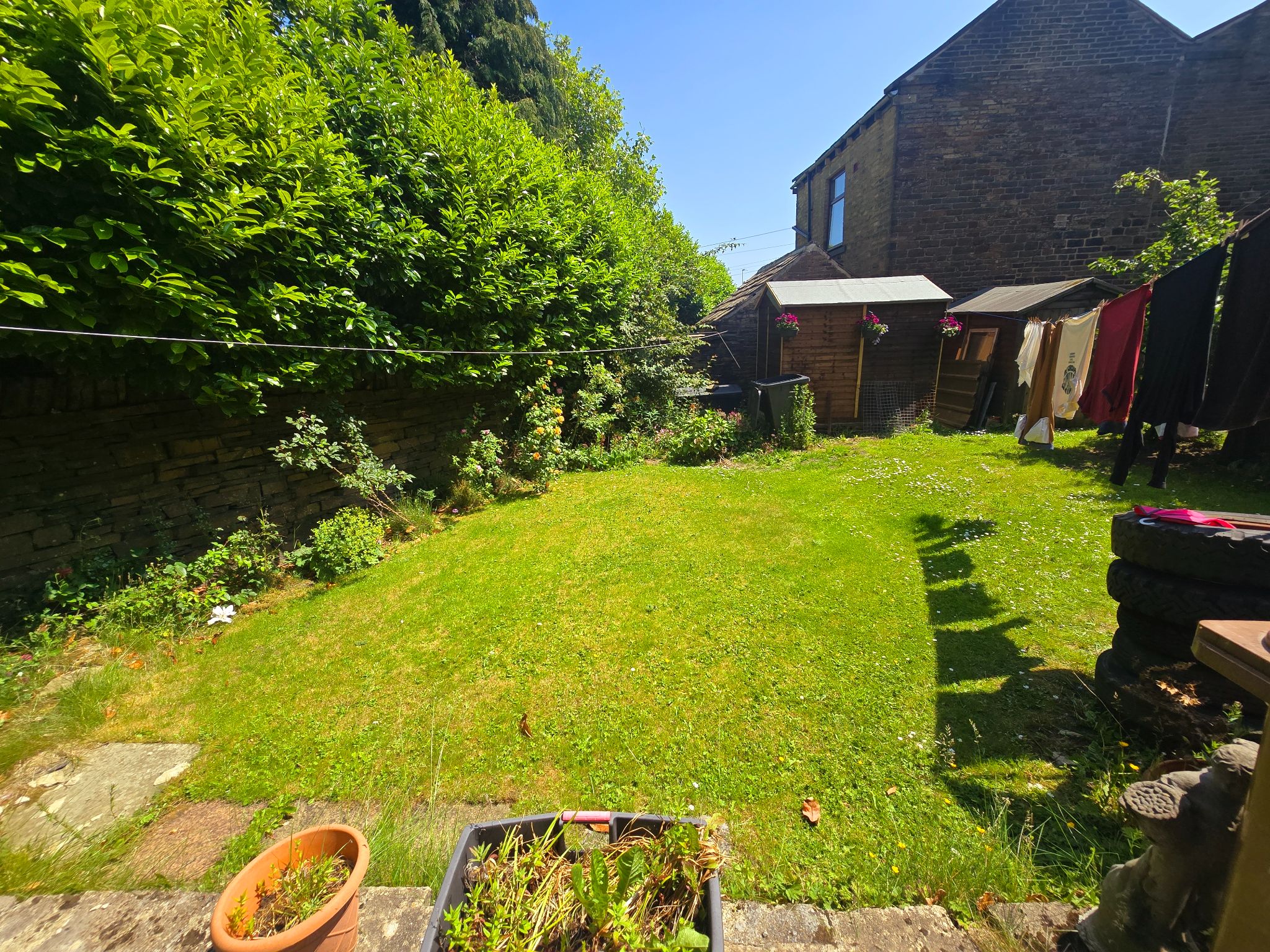 2 bedroom semi-detached house For Sale in Bradford - Photograph 12.
